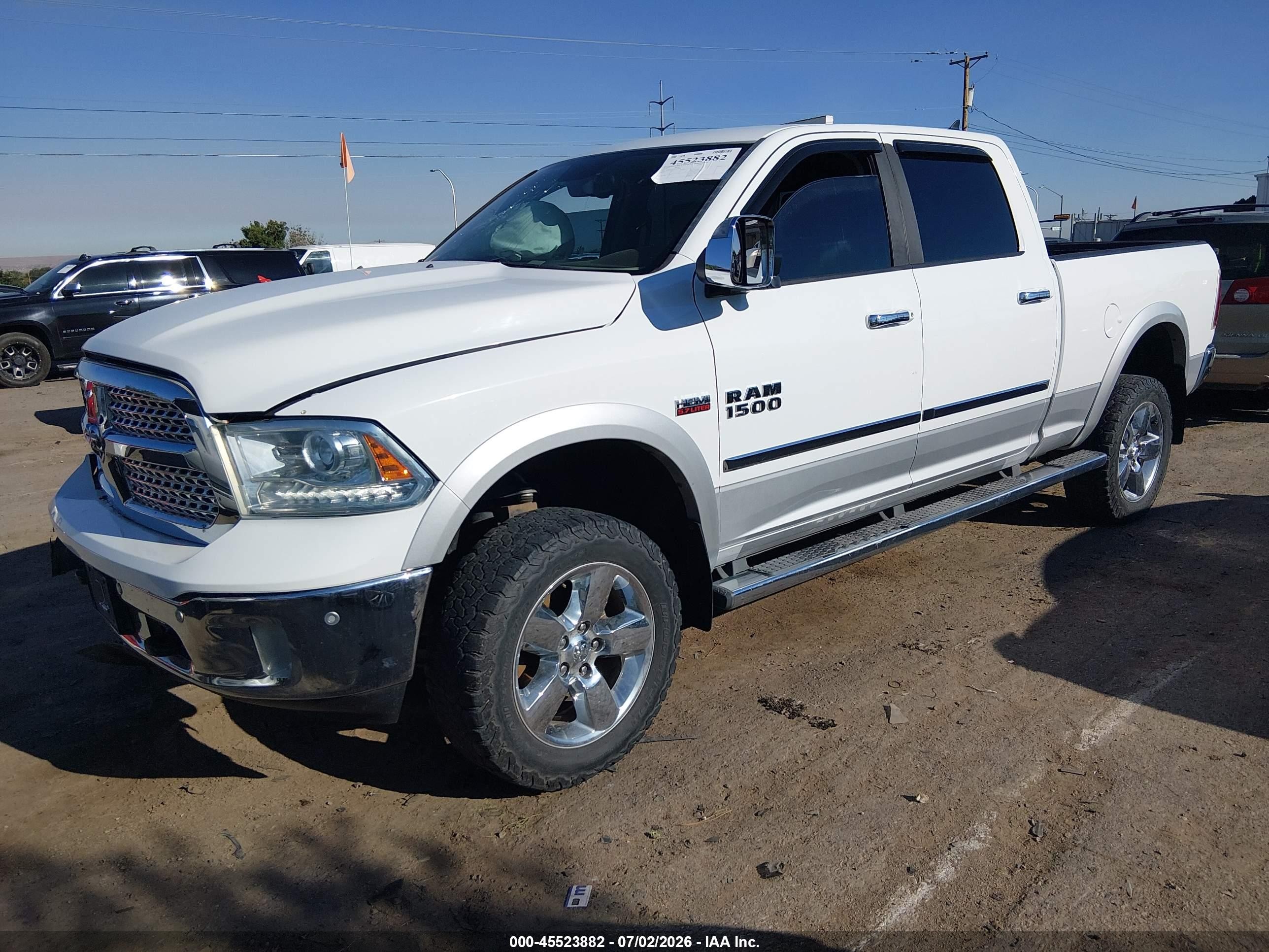 2014 Ram 1500 Laramie White vin: 1C6RR7VT3ES126896
