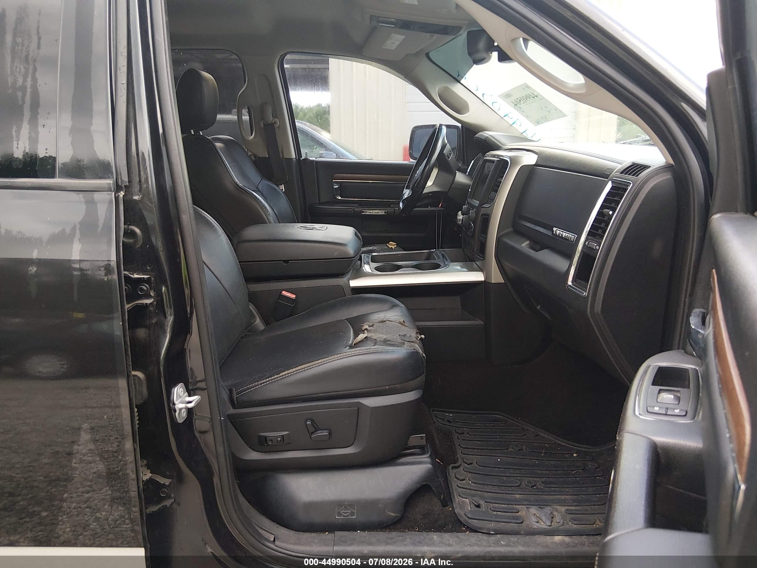 2015 Ram 1500 Laramie Black vin: 1C6RR7VT3FS777365