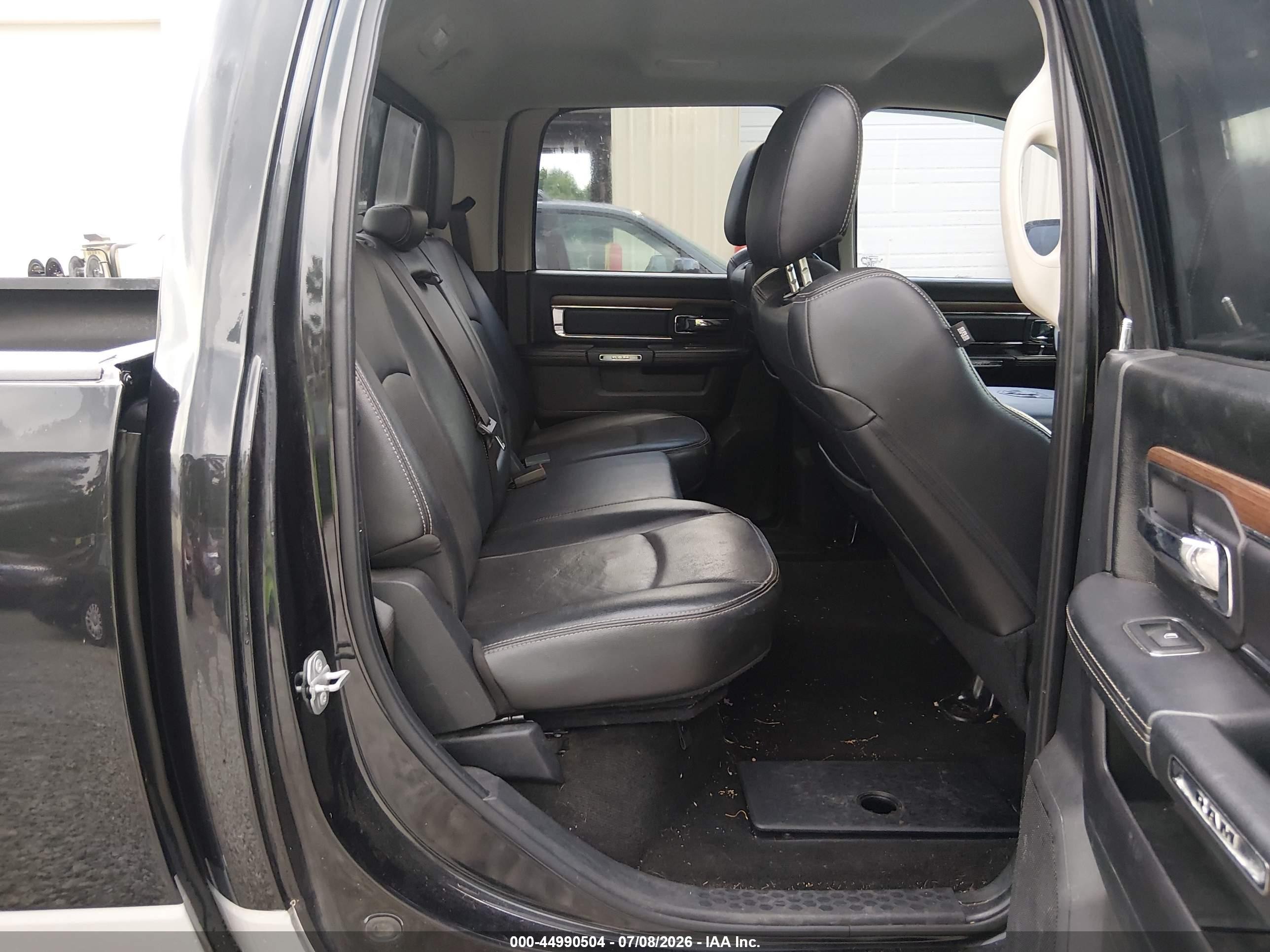 2015 Ram 1500 Laramie Black vin: 1C6RR7VT3FS777365