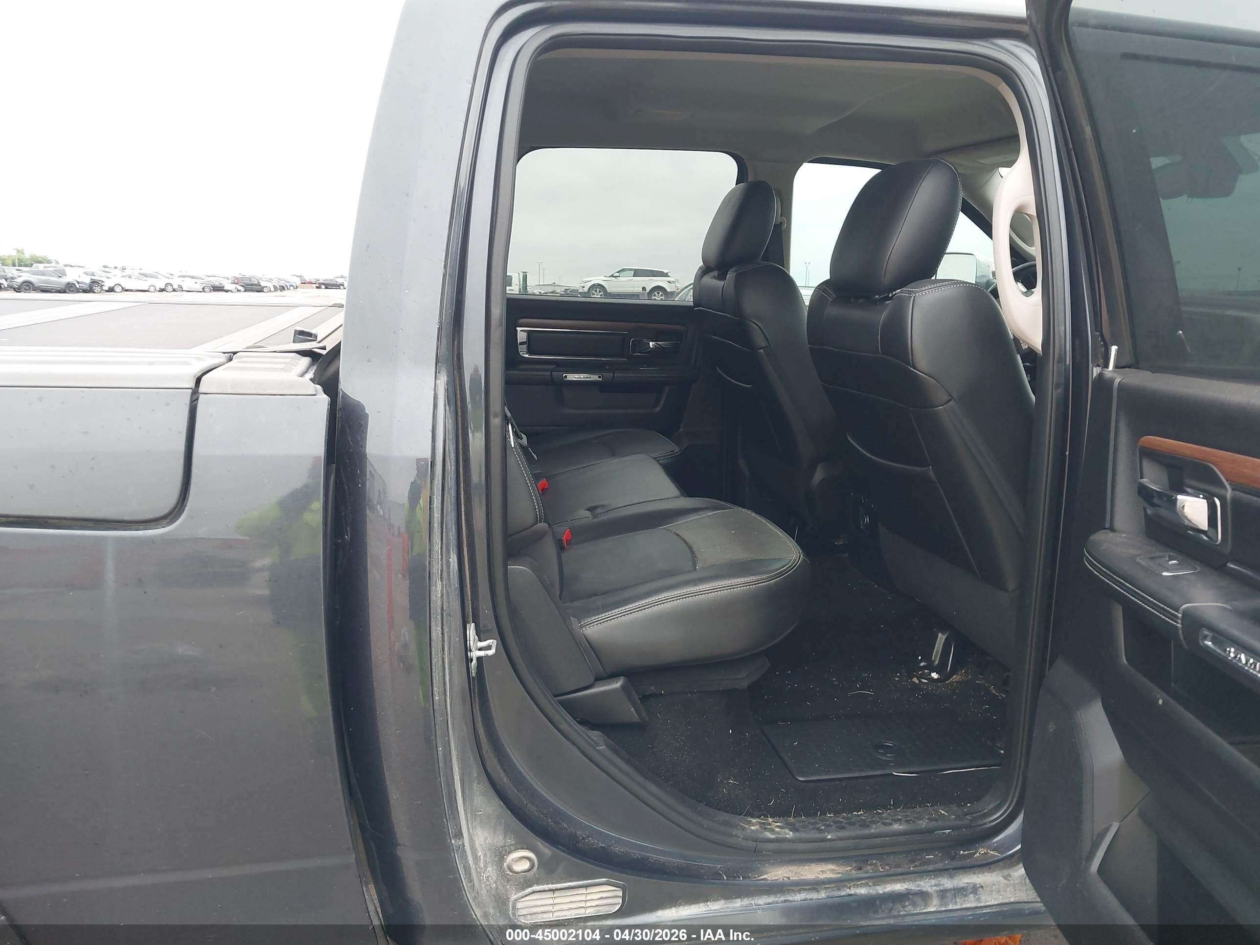 2013 Ram 1500 Laramie Black vin: 1C6RR7VT6DS662711