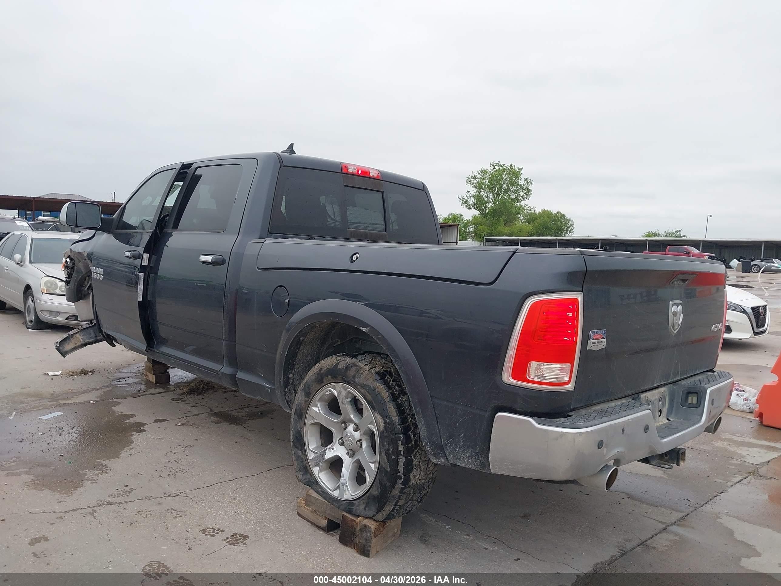 2013 Ram 1500 Laramie Black vin: 1C6RR7VT6DS662711