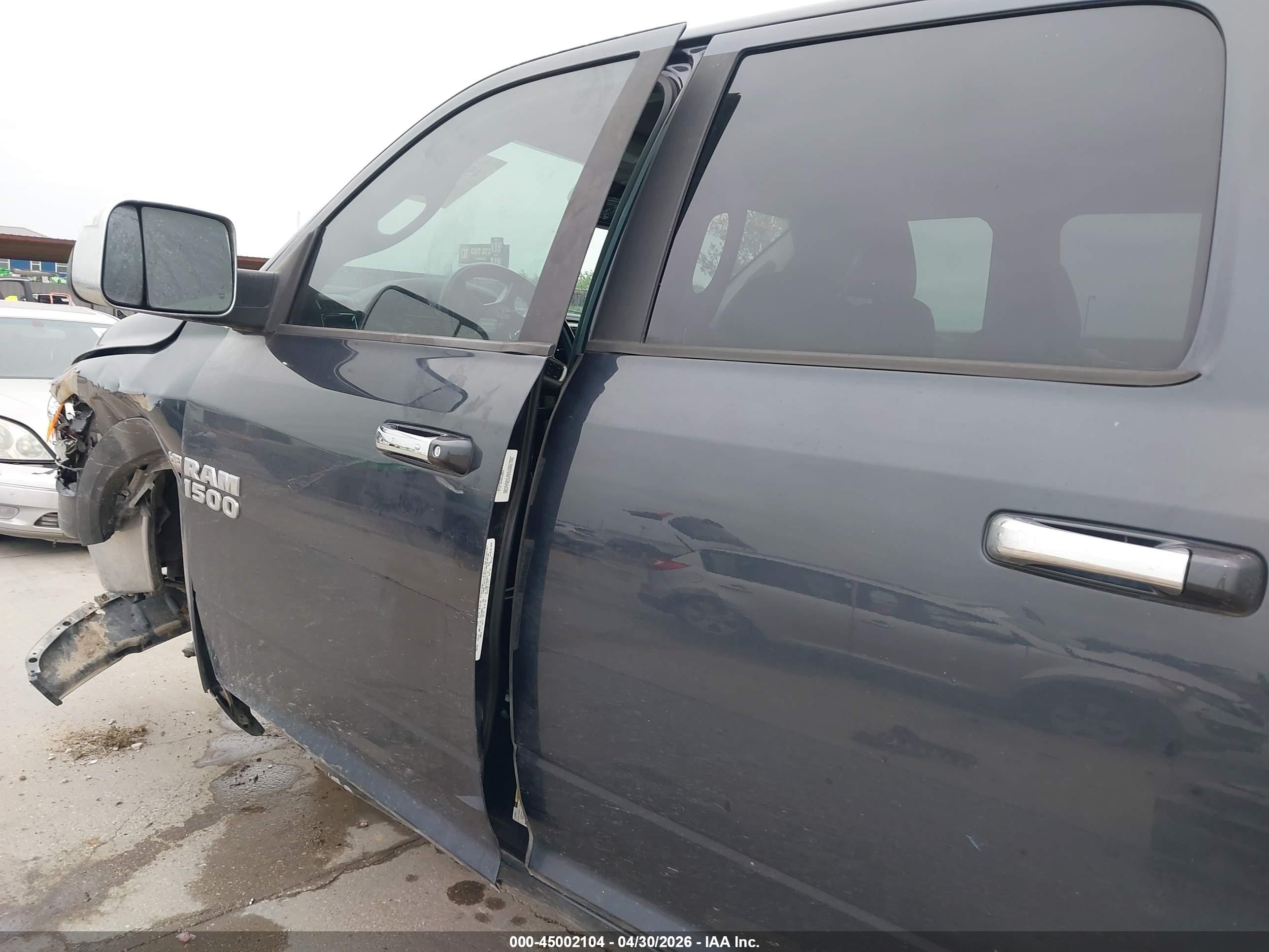 2013 Ram 1500 Laramie Black vin: 1C6RR7VT6DS662711