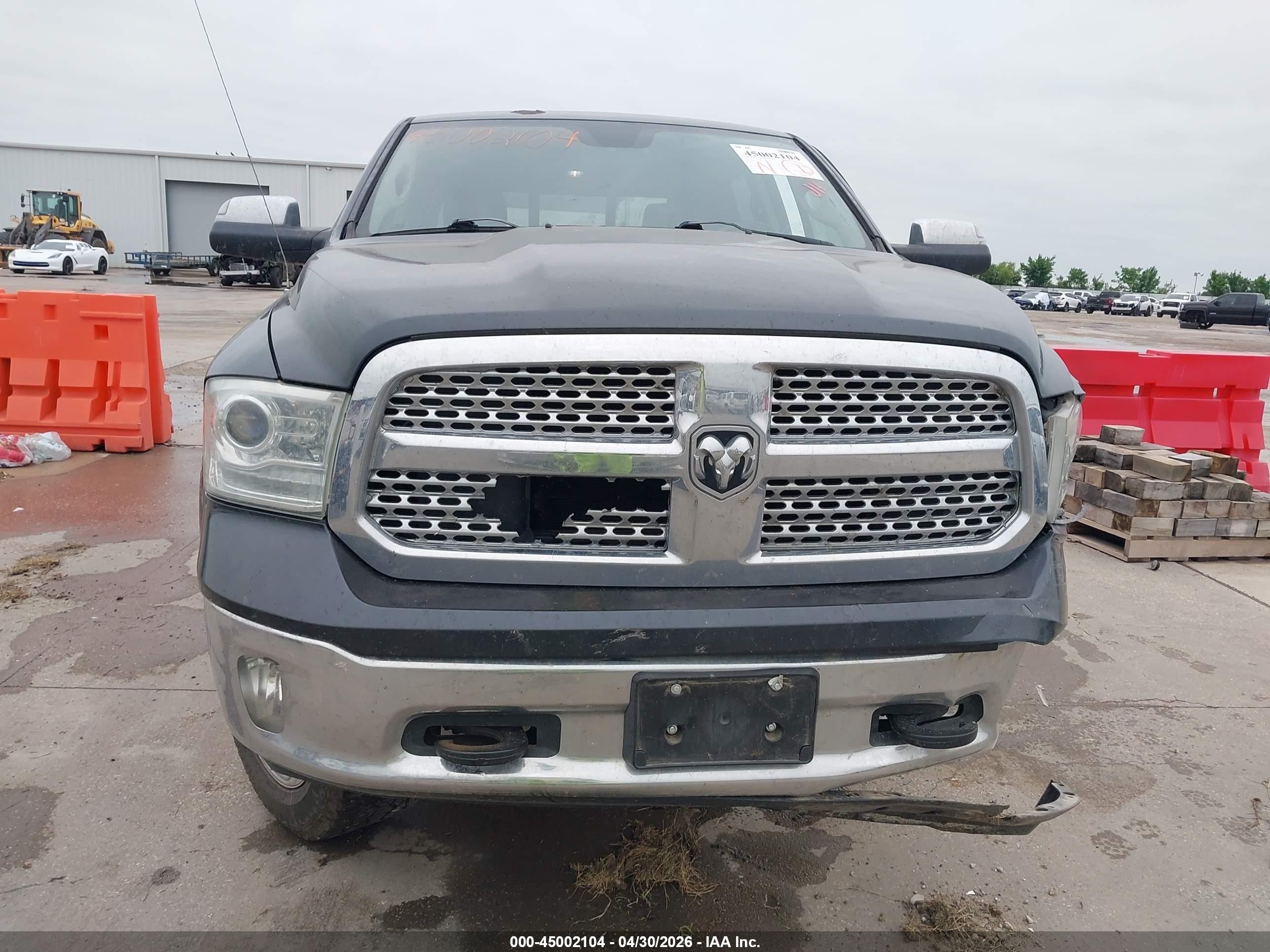 2013 Ram 1500 Laramie Black vin: 1C6RR7VT6DS662711
