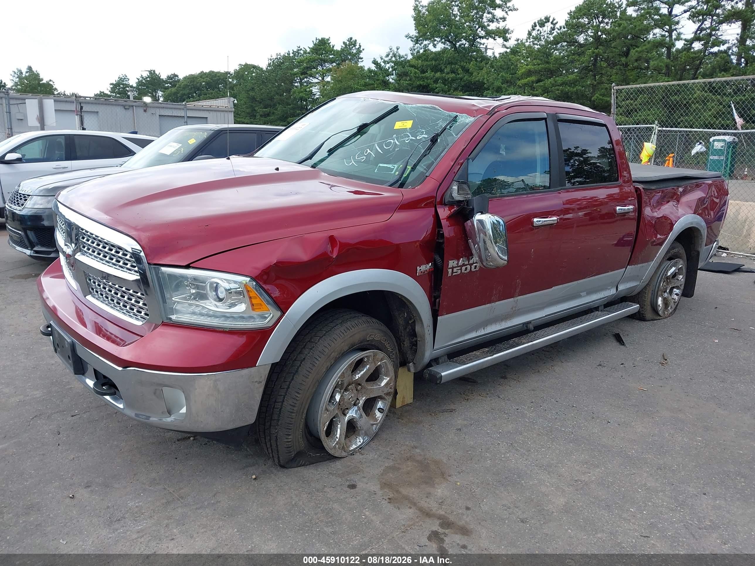 2014 Ram 1500 Laramie Red vin: 1C6RR7VT6ES118808