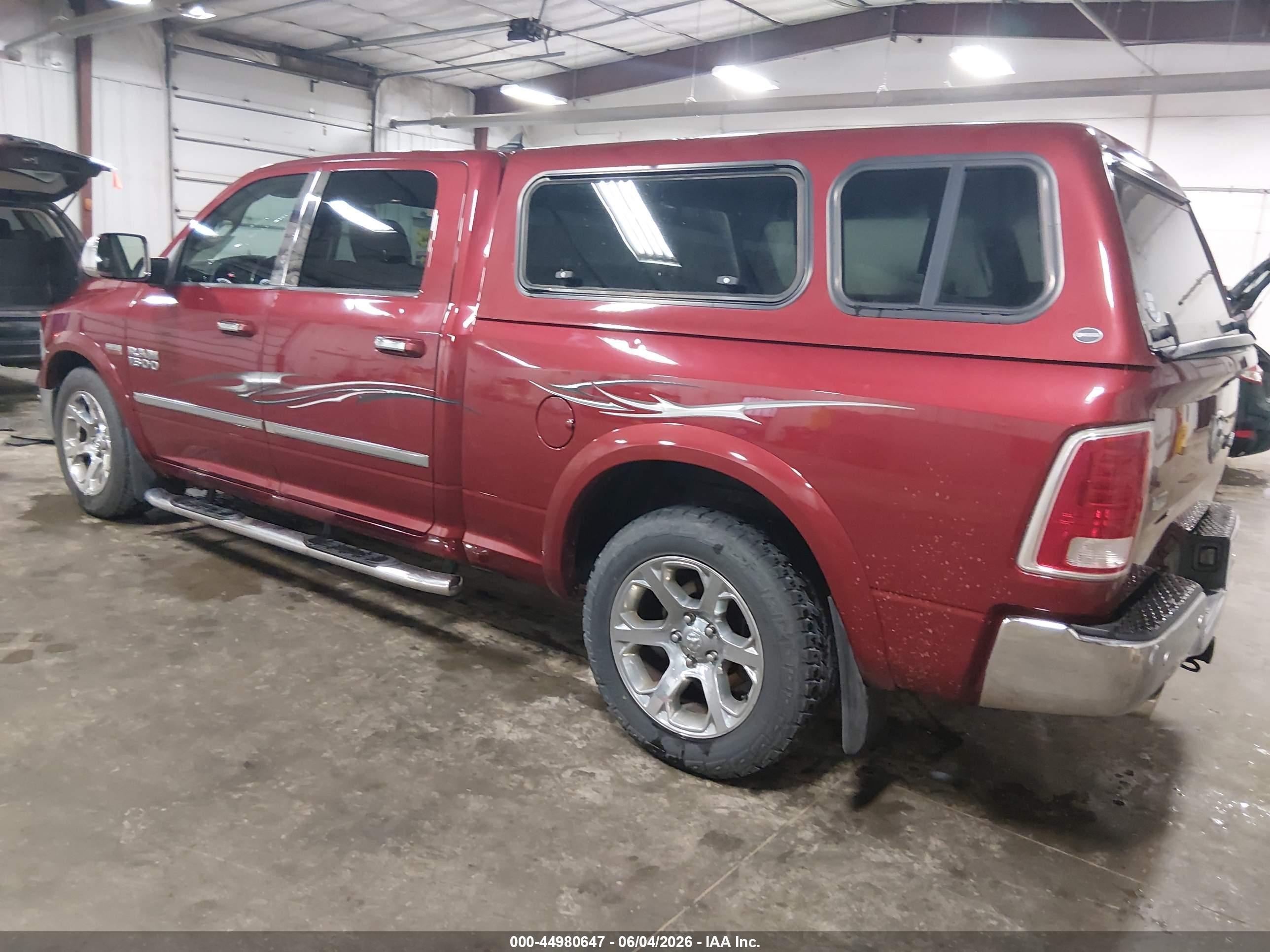 2014 Ram 1500 Laramie Красный vin: 1C6RR7VT7ES143572