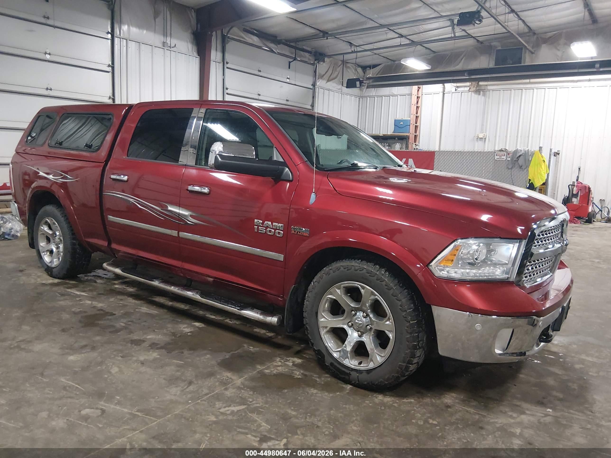 2014 Ram 1500 Laramie Red vin: 1C6RR7VT7ES143572