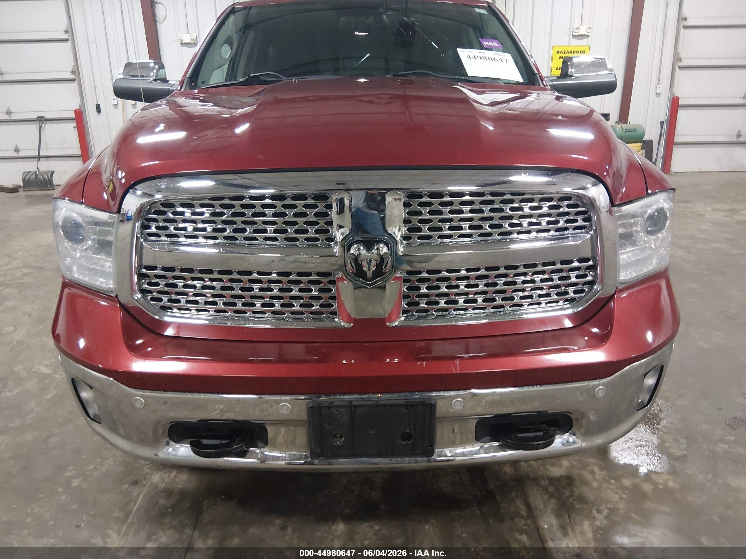 2014 Ram 1500 Laramie Красный vin: 1C6RR7VT7ES143572