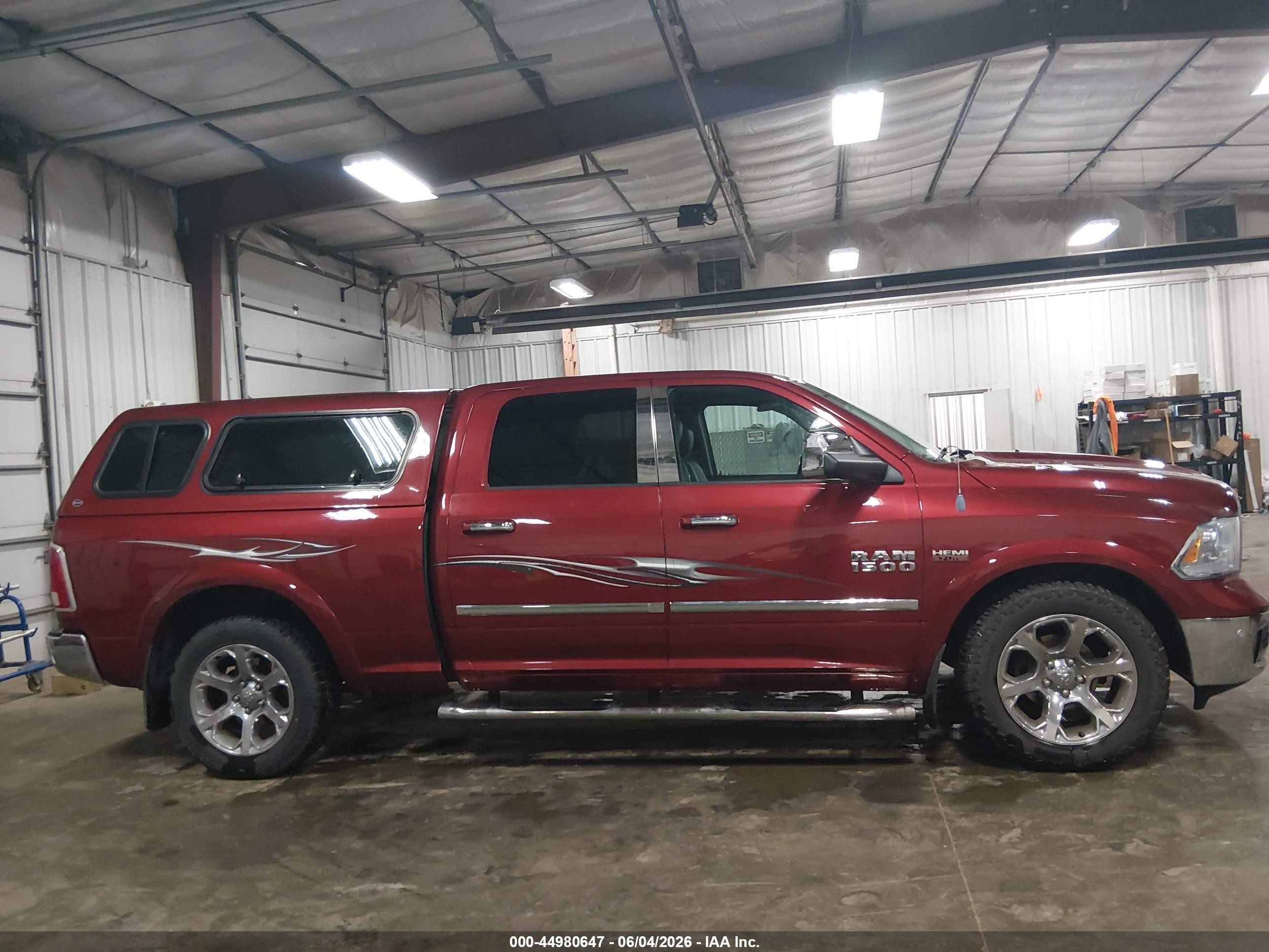 2014 Ram 1500 Laramie Красный vin: 1C6RR7VT7ES143572