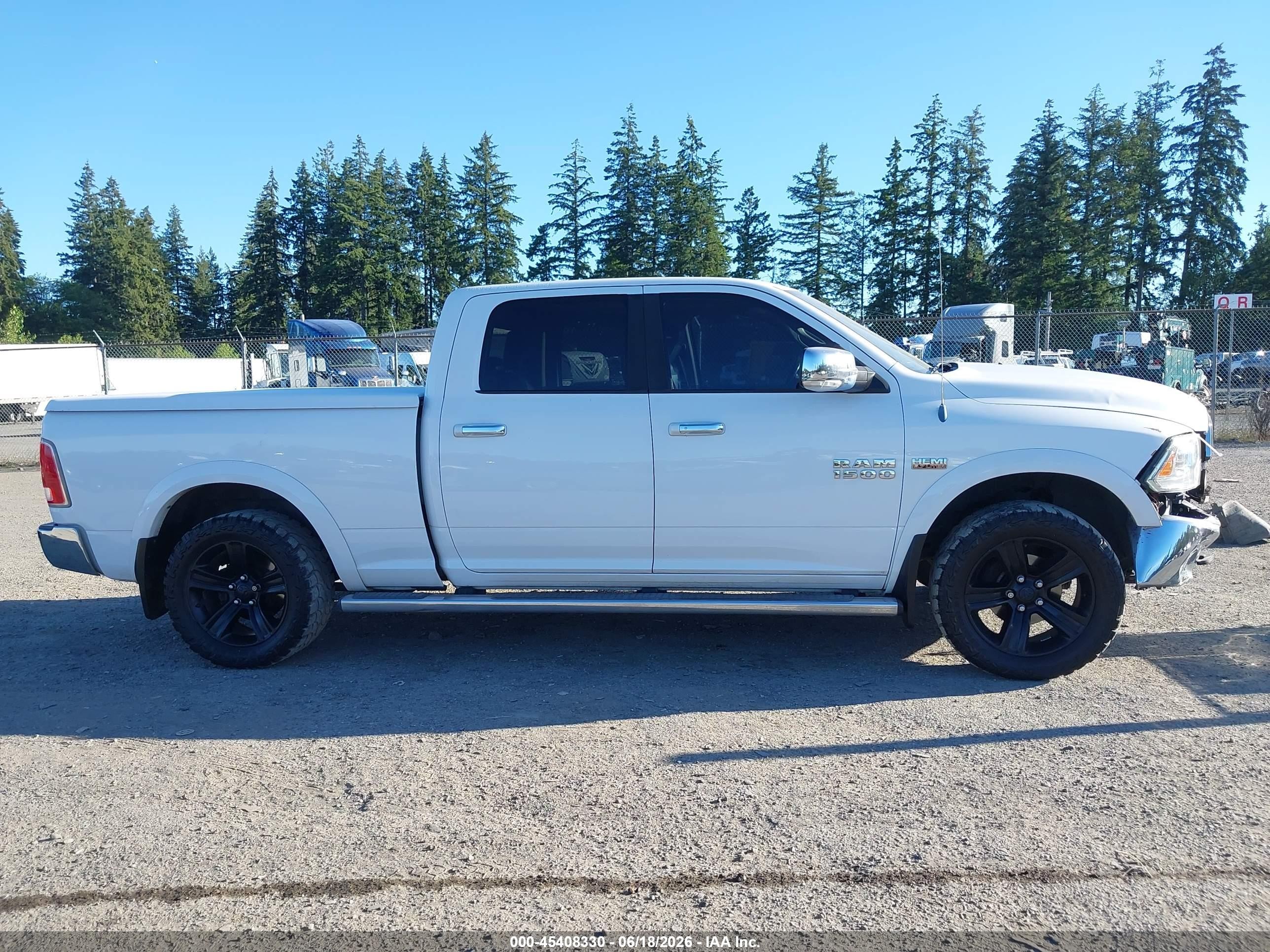 2013 Ram 1500 Laramie White vin: 1C6RR7VT9DS669474