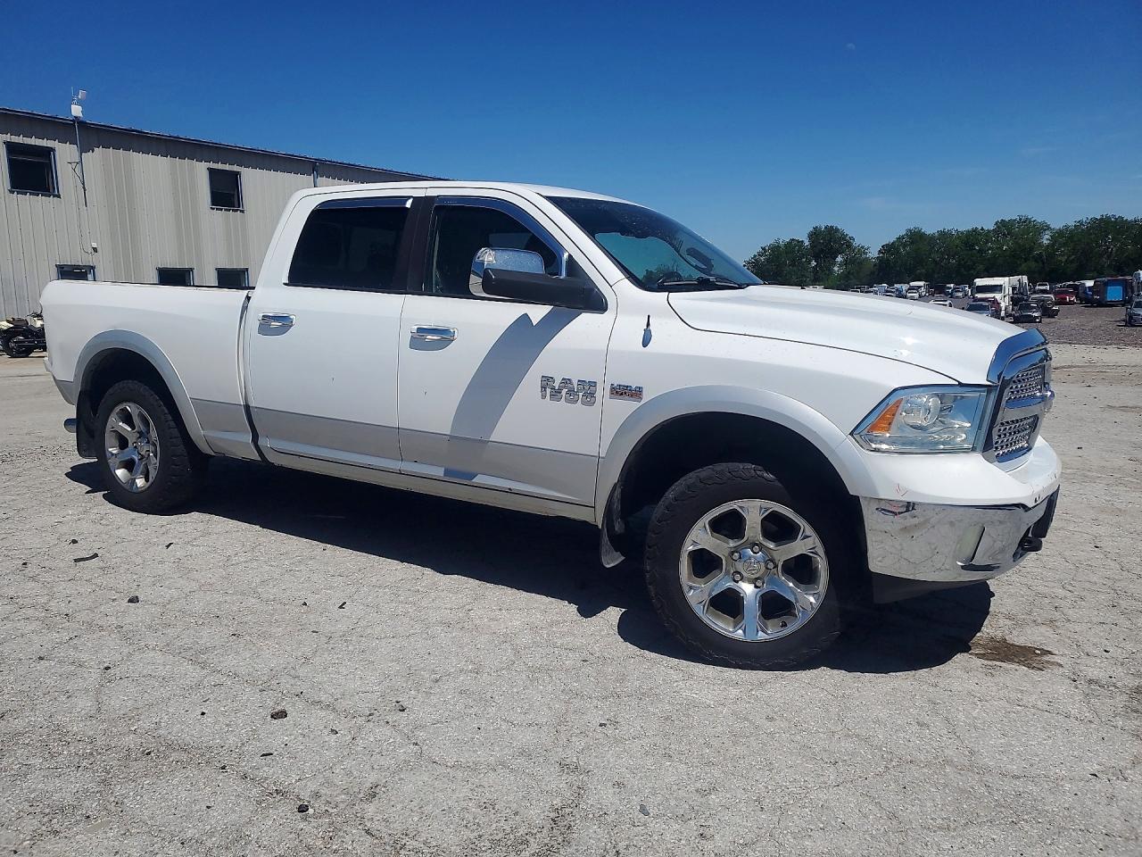 2014 Ram 1500 Laramie White vin: 1C6RR7VTXES144294