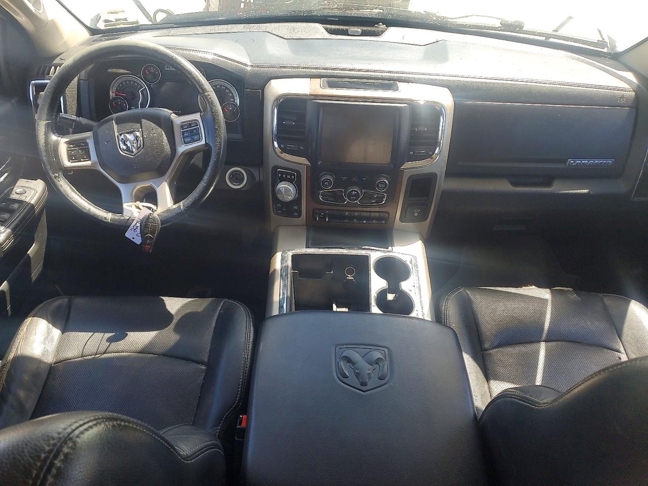 2014 Ram 1500 Laramie White vin: 1C6RR7VTXES144294