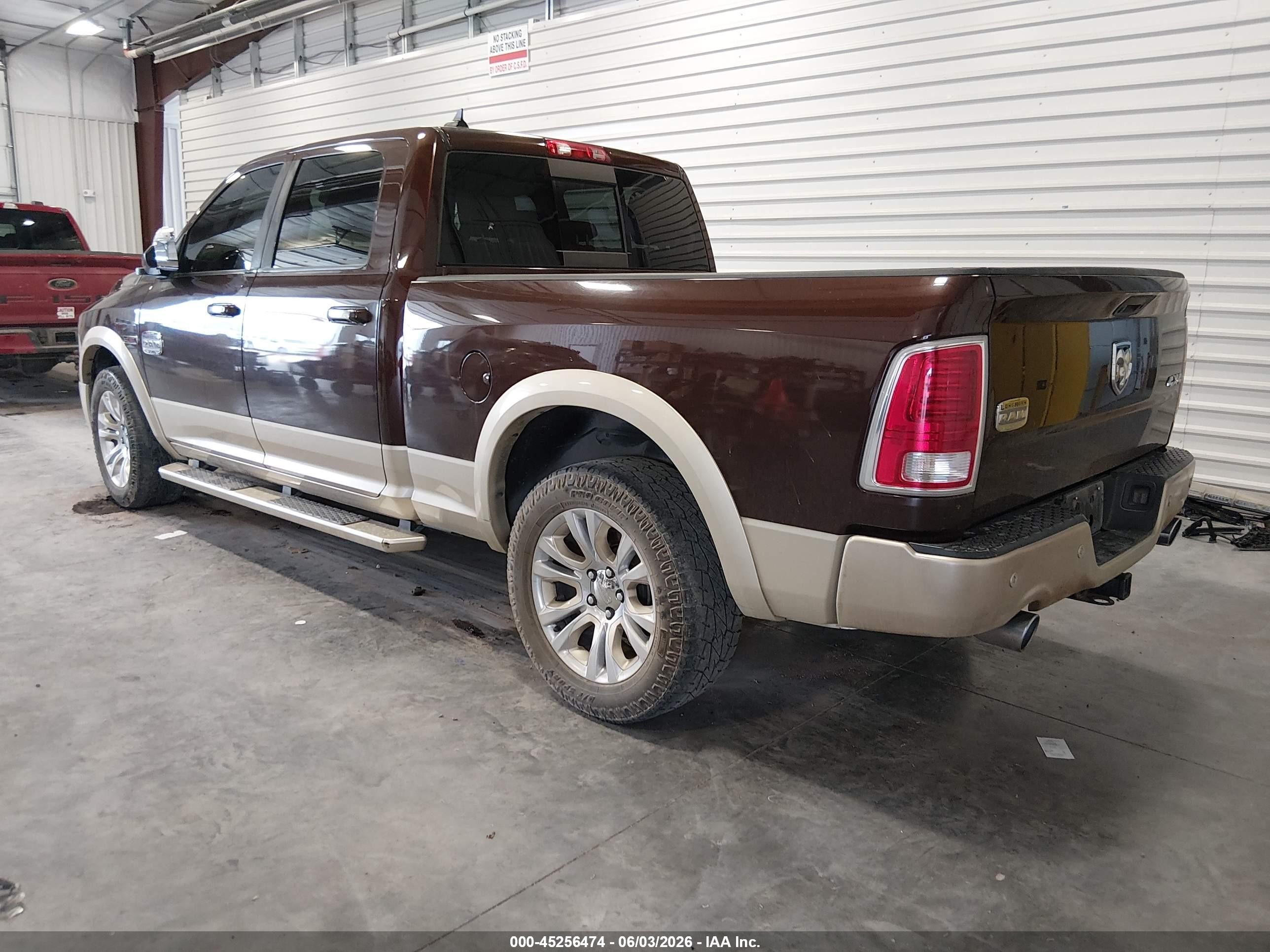 2015 Ram 1500 Laramie Longhorn Maroon vin: 1C6RR7WM0FS521367