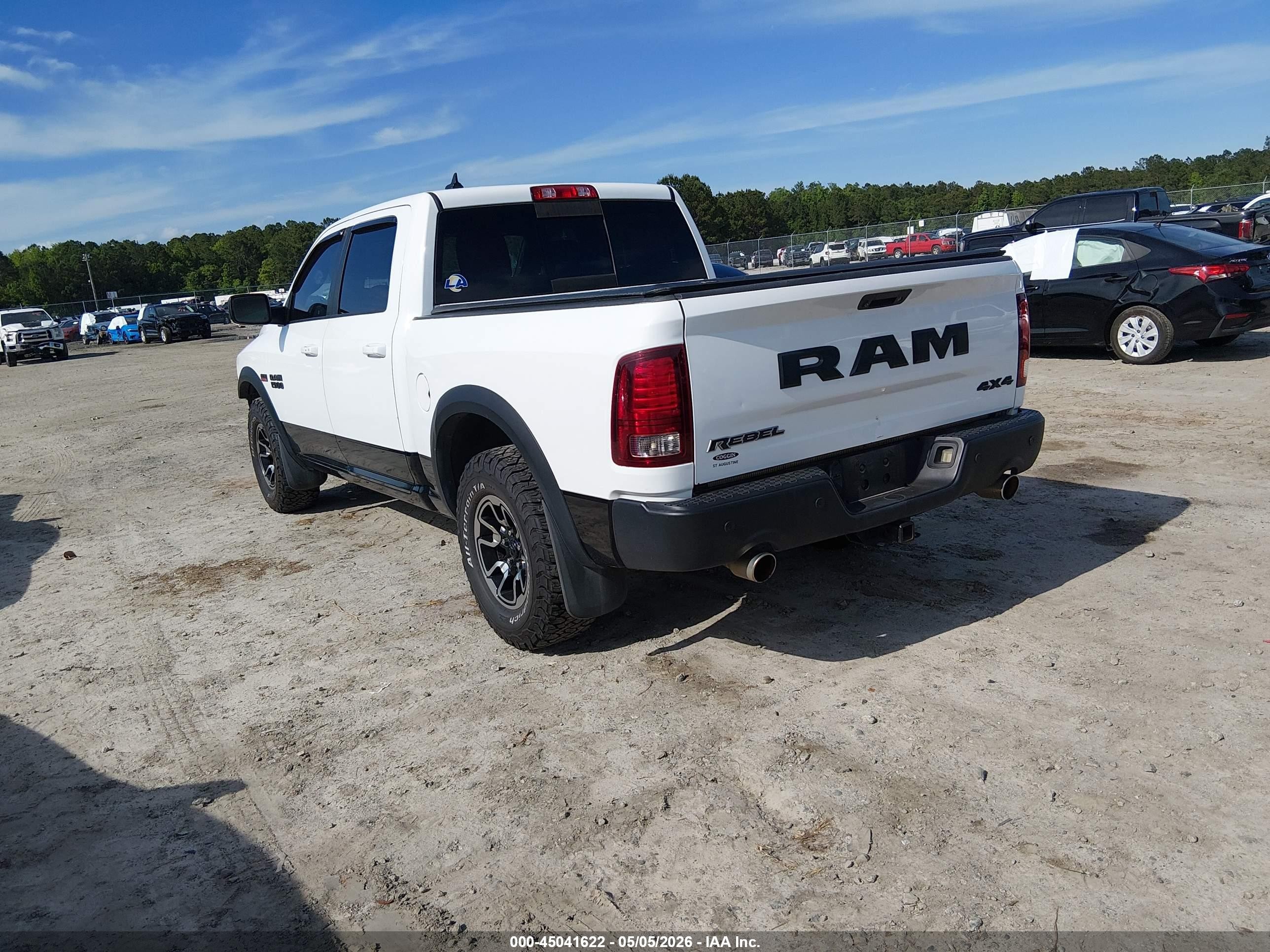 2016 Ram 1500 Rebel Белый vin: 1C6RR7YT0GS127115