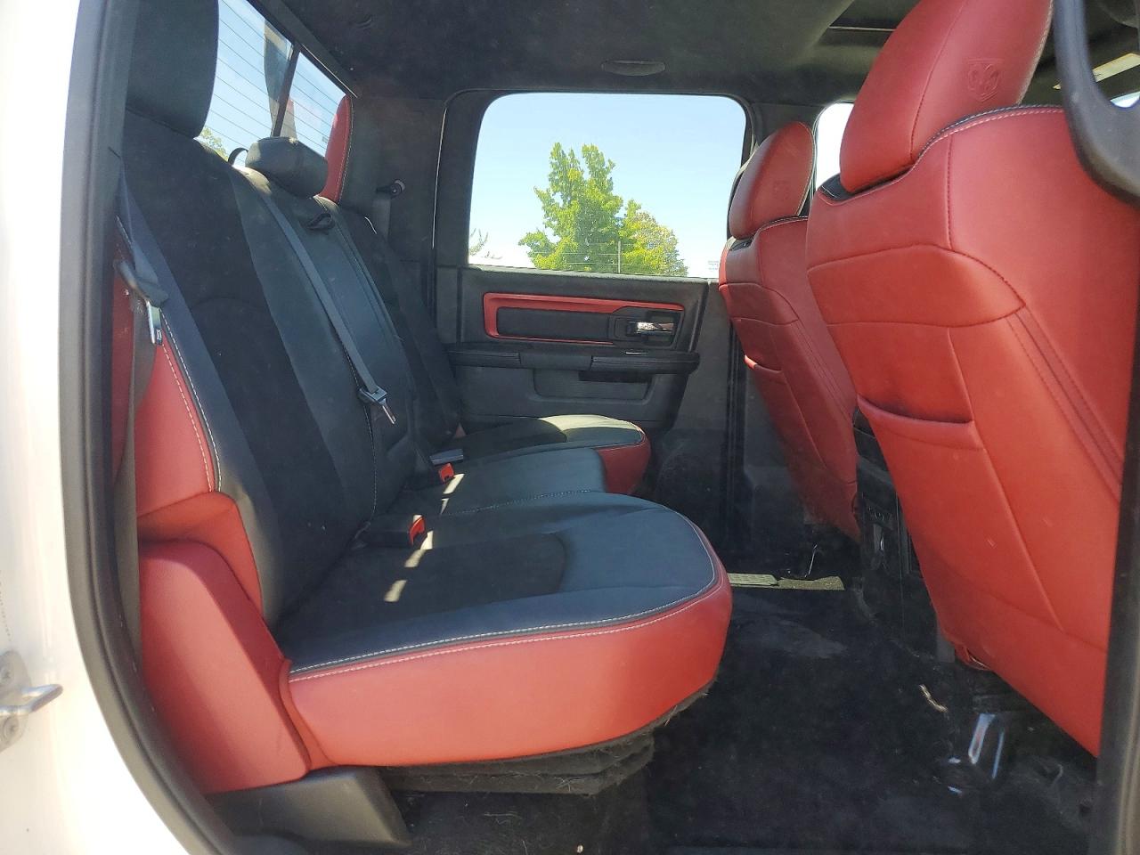 2015 Ram 1500 Rebel White vin: 1C6RR7YTXFS771199