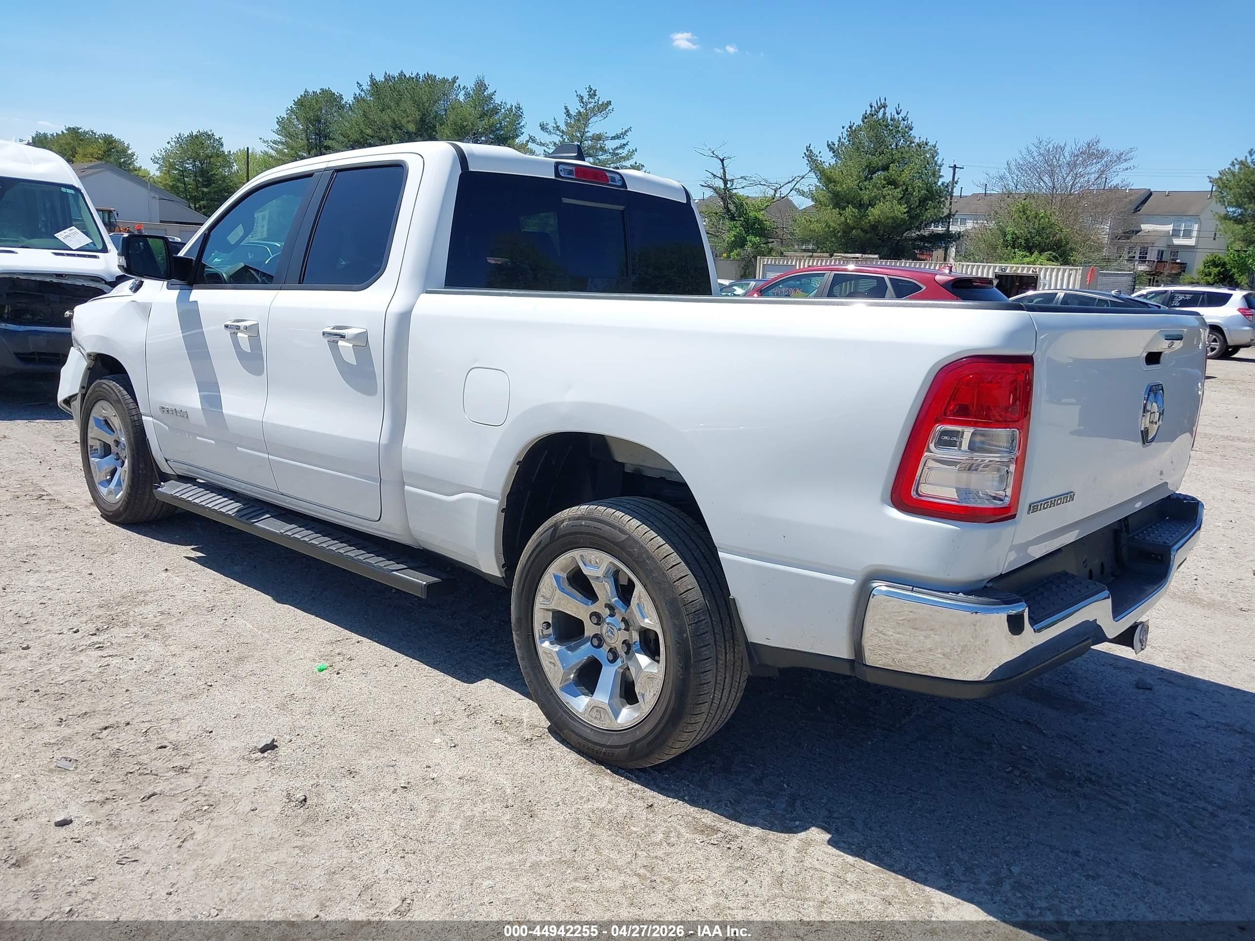 2019 Ram 1500 Big Horn/lone Star  4x2 6'4 Box Белый vin: 1C6RREBG0KN655552