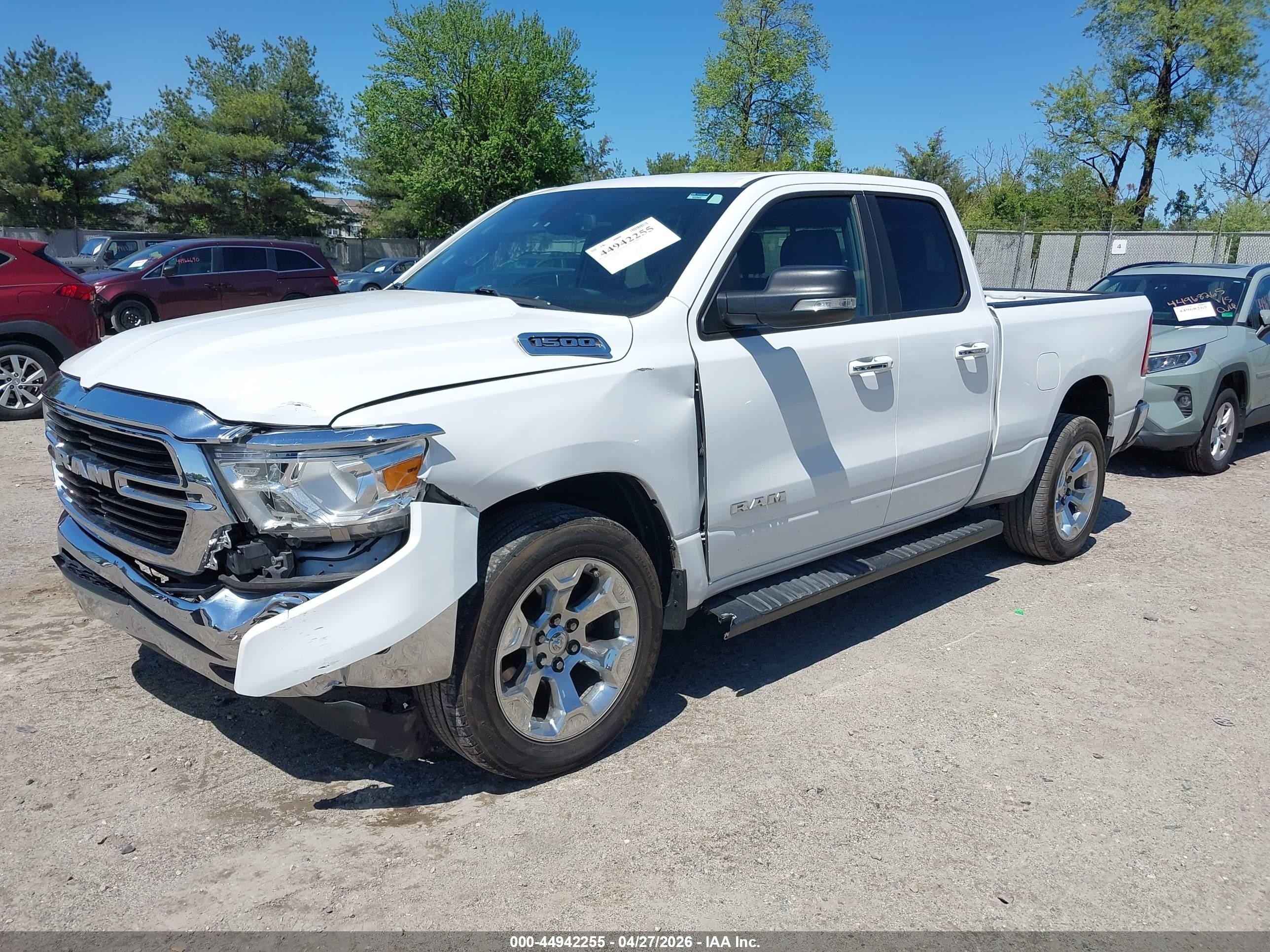 2019 Ram 1500 Big Horn/lone Star  4x2 6'4 Box Белый vin: 1C6RREBG0KN655552