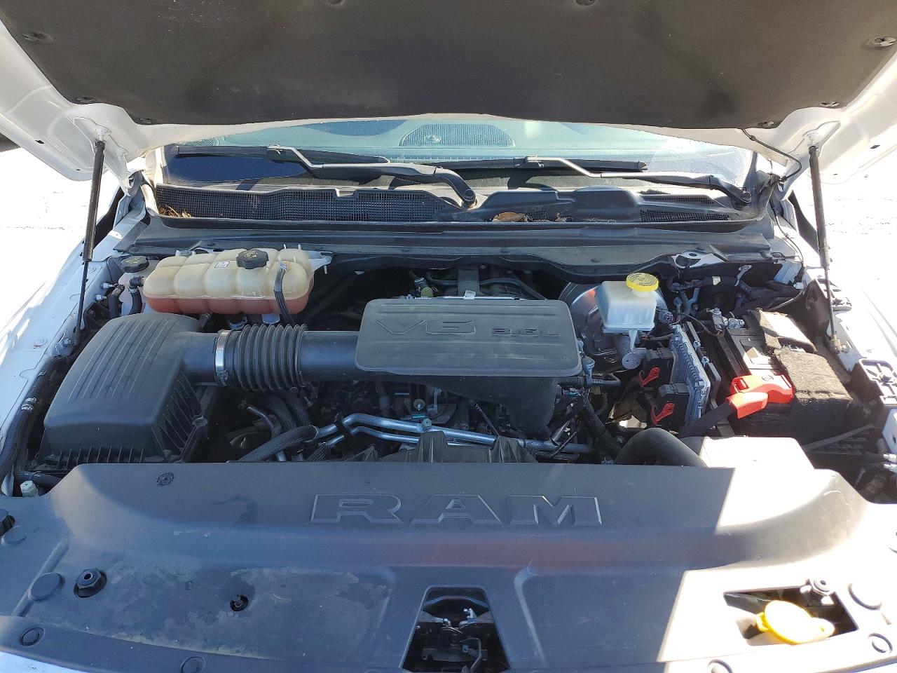 2022 Ram 1500 Big Horn Белый vin: 1C6RREBG8NN354709