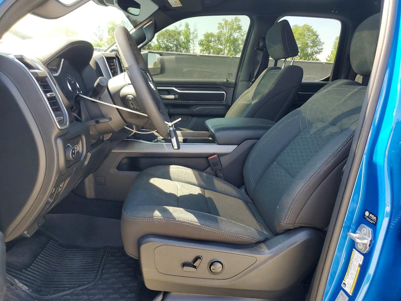 2025 Ram 1500 Big Horn Blue vin: 1C6RREBP2SN634475