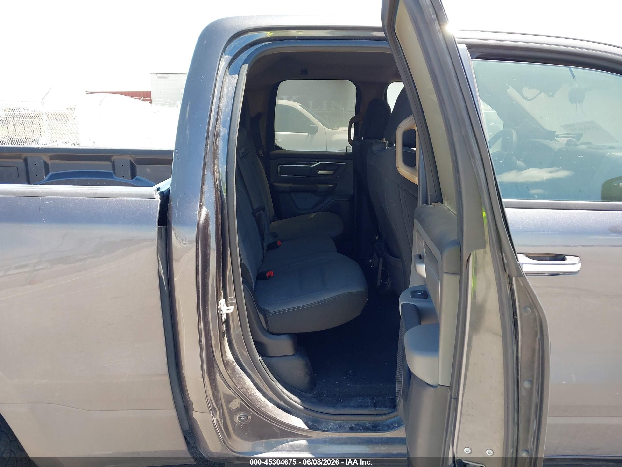2019 Ram 1500 Big Horn/lone Star  4x2 6'4 Box Gray vin: 1C6RREBT1KN891706
