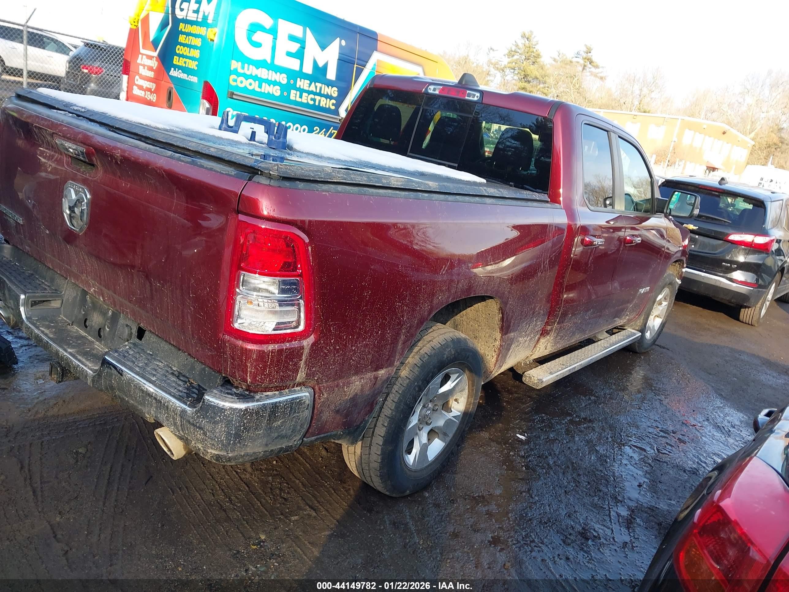 2019 Ram 1500 Big Horn/lone Star  4x2 6'4 Box Красный vin: 1C6RREBT6KN827841