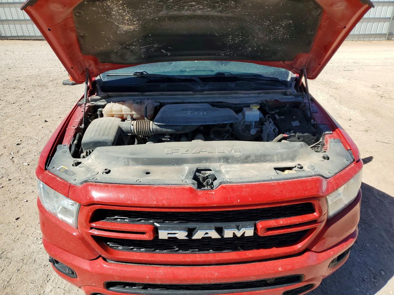 2022 Ram 1500 Big Horn Красный vin: 1C6RREFM9NN446086