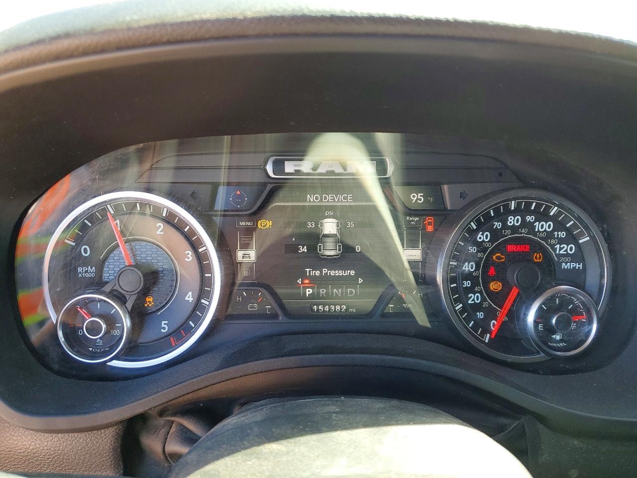 2022 Ram 1500 Big Horn Красный vin: 1C6RREFM9NN446086