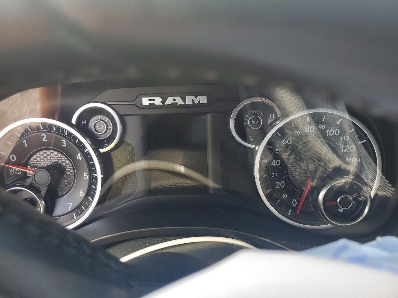 2019 Ram 1500 Big Horn/lone Star White vin: 1C6RREFT0KN893943