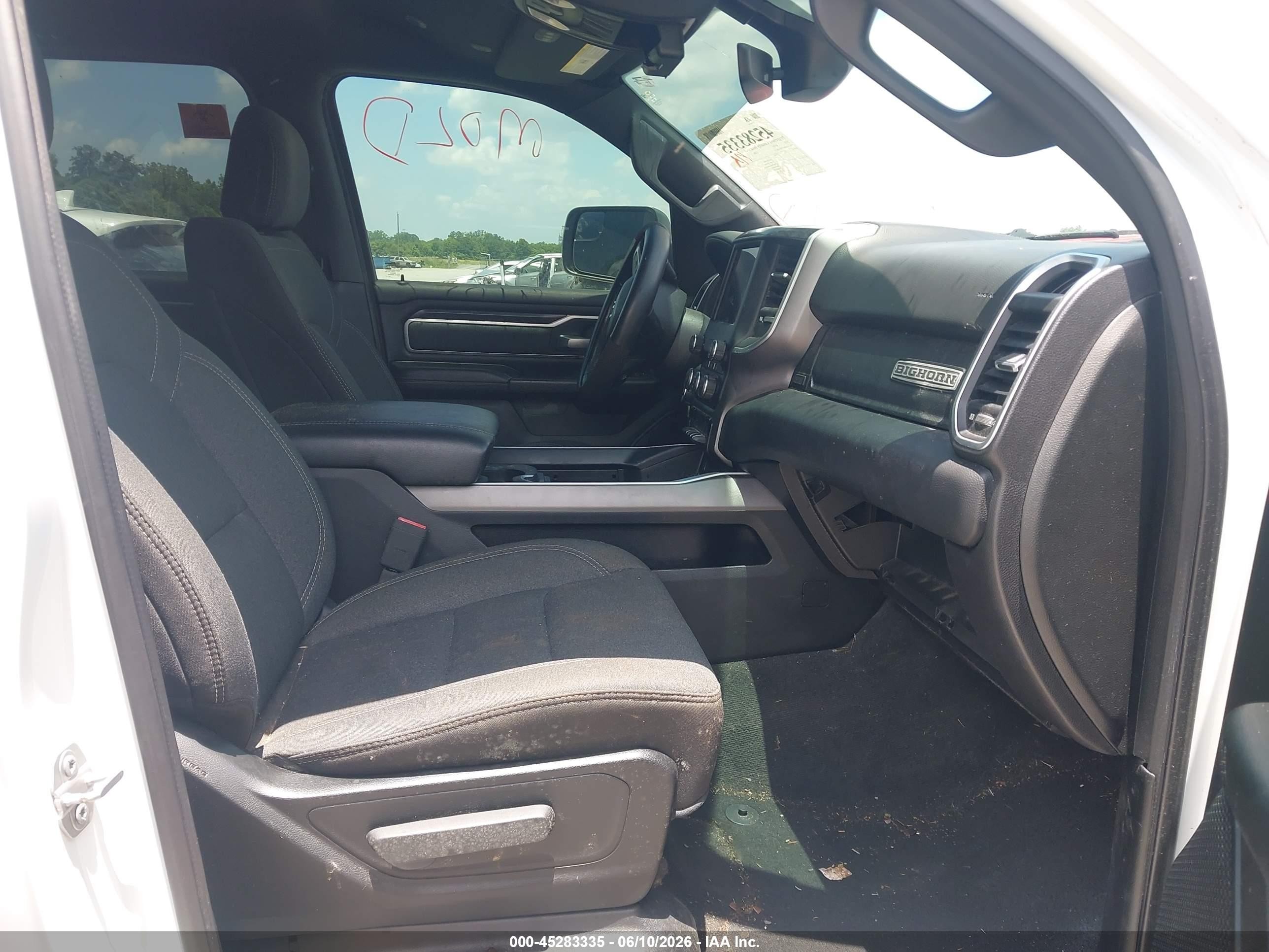 2020 Ram 1500 Big Horn  4x2 5'7 Box White vin: 1C6RREFT0LN186553