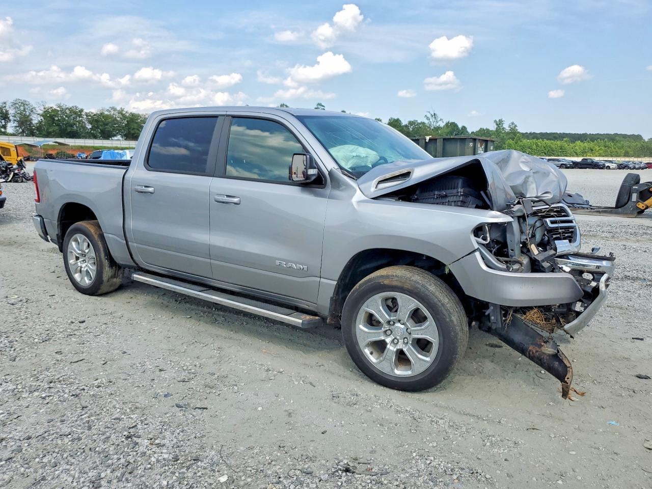 2022 Ram 1500 Big Horn Серебряный vin: 1C6RREFT2NN292005