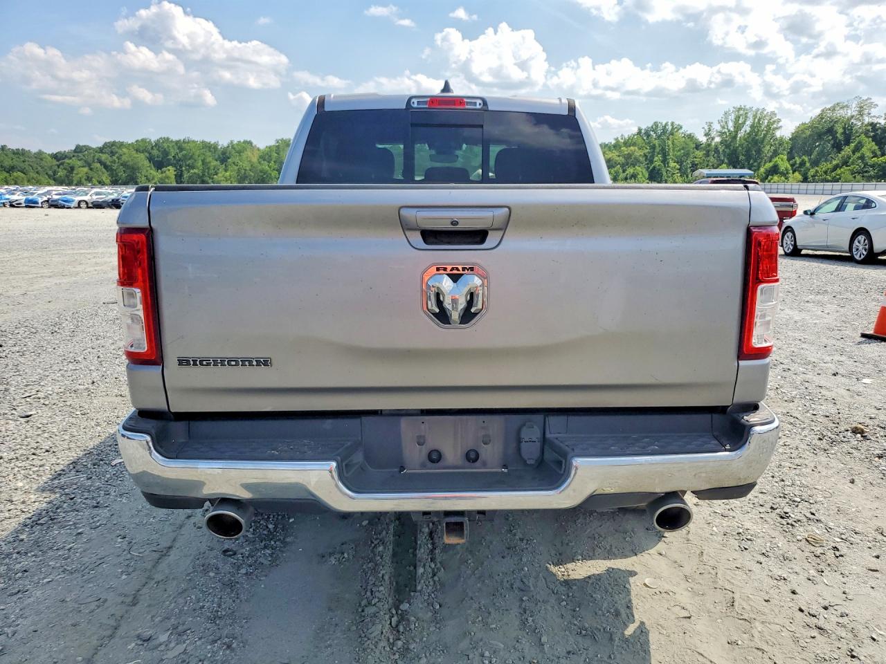 2022 Ram 1500 Big Horn Серебряный vin: 1C6RREFT2NN292005
