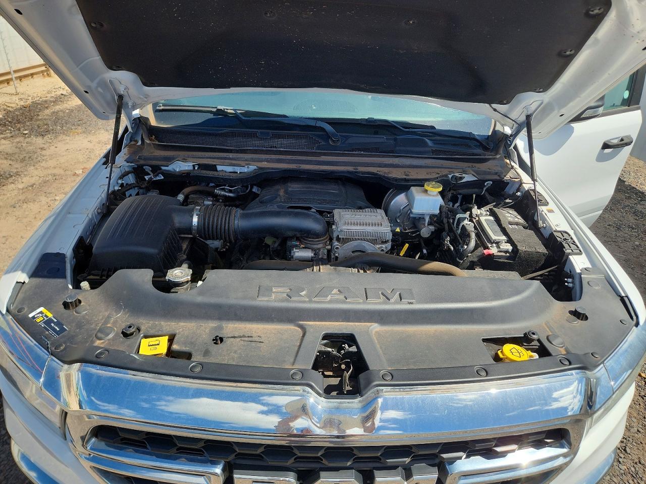 2023 Ram 1500 Big Horn/lone Star White vin: 1C6RREFT6PN559584