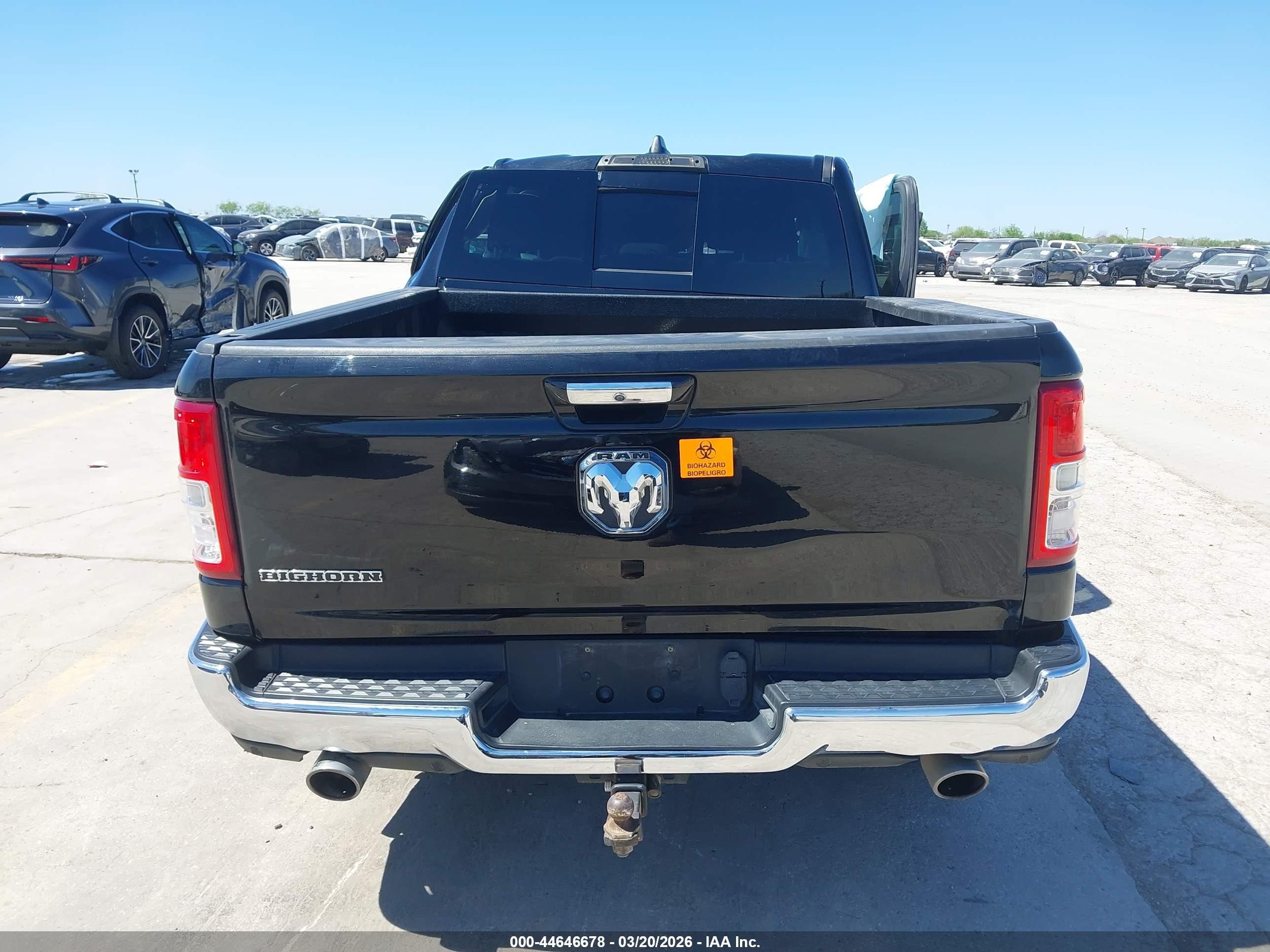 2020 Ram 1500 Big Horn  4x2 5'7 Box Черный vin: 1C6RREFT9LN238469