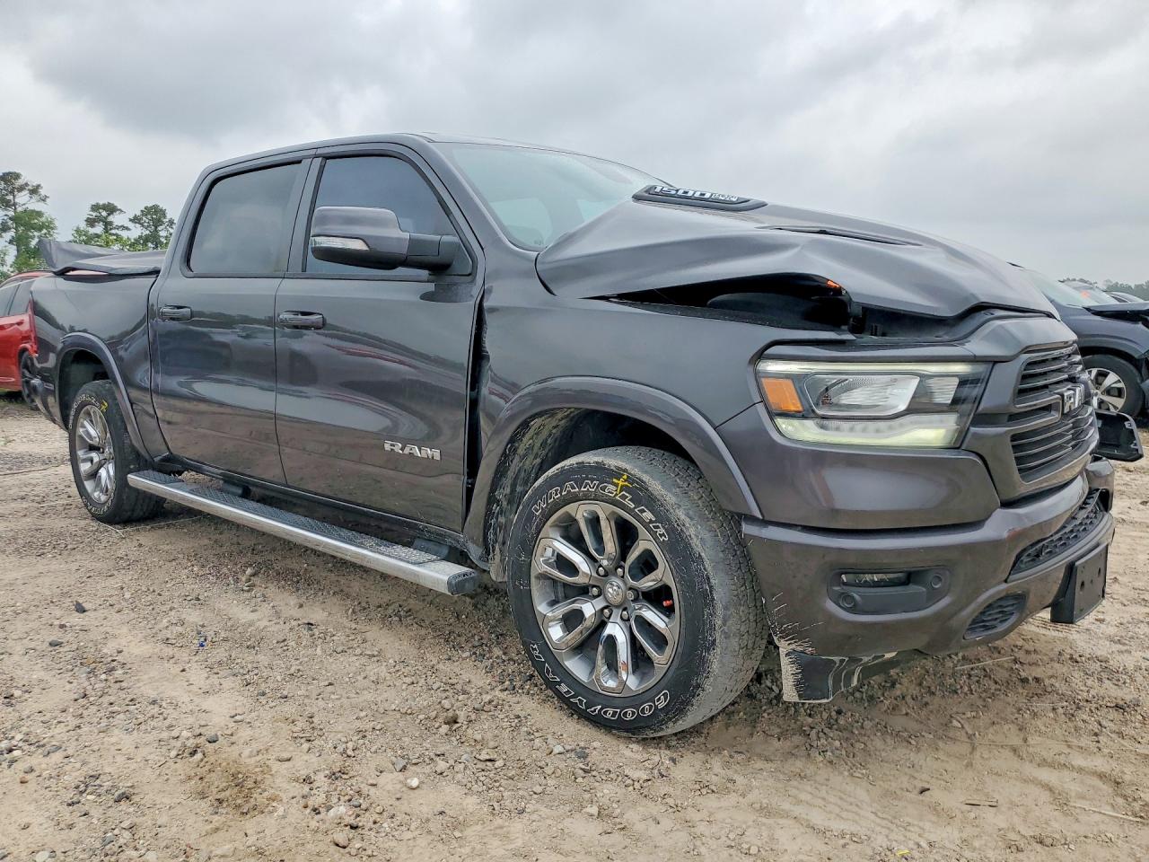 2020 Ram 1500 Laramie Серый vin: 1C6RREJT0LN193204