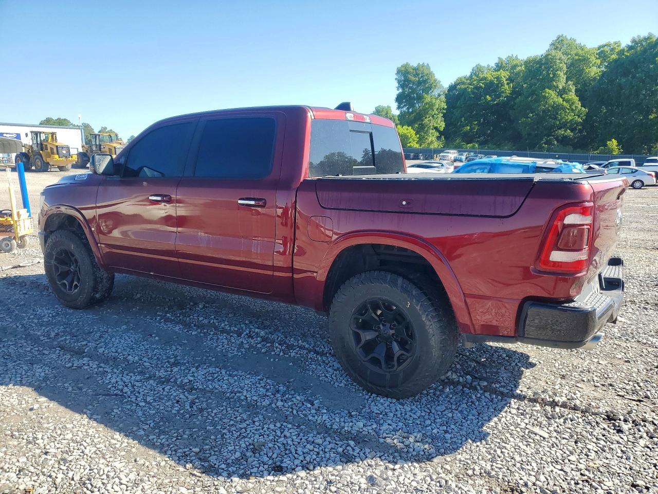 2020 Ram 1500 Laramie Red vin: 1C6RREJT0LN239050