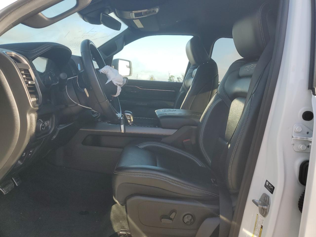 2022 Ram 1500 Laramie Белый vin: 1C6RREJT6NN217993