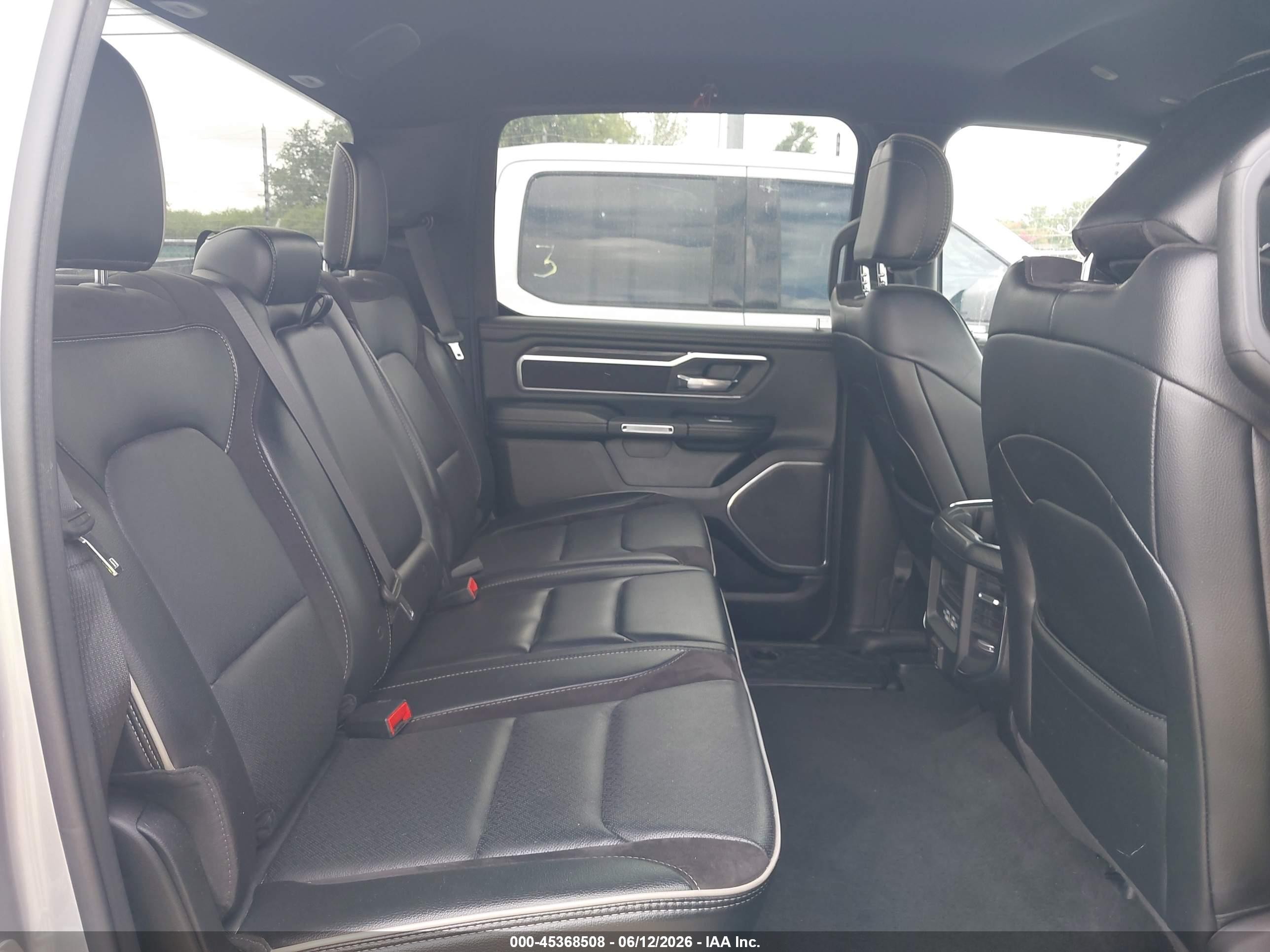 2024 Ram 1500 Laramie  4x2 5'7 Box Gray vin: 1C6RREJT7RN219726