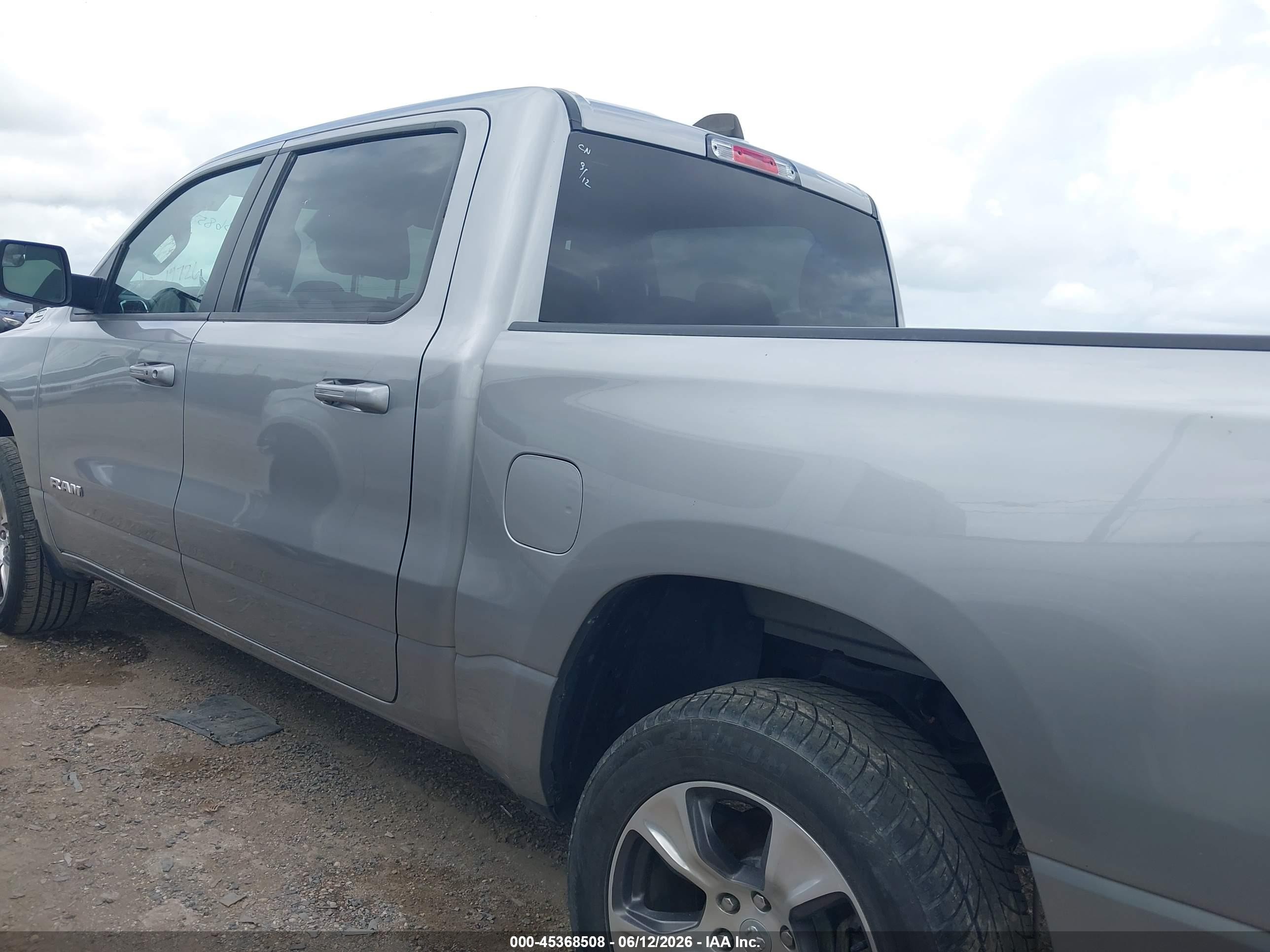 2024 Ram 1500 Laramie  4x2 5'7 Box Gray vin: 1C6RREJT7RN219726