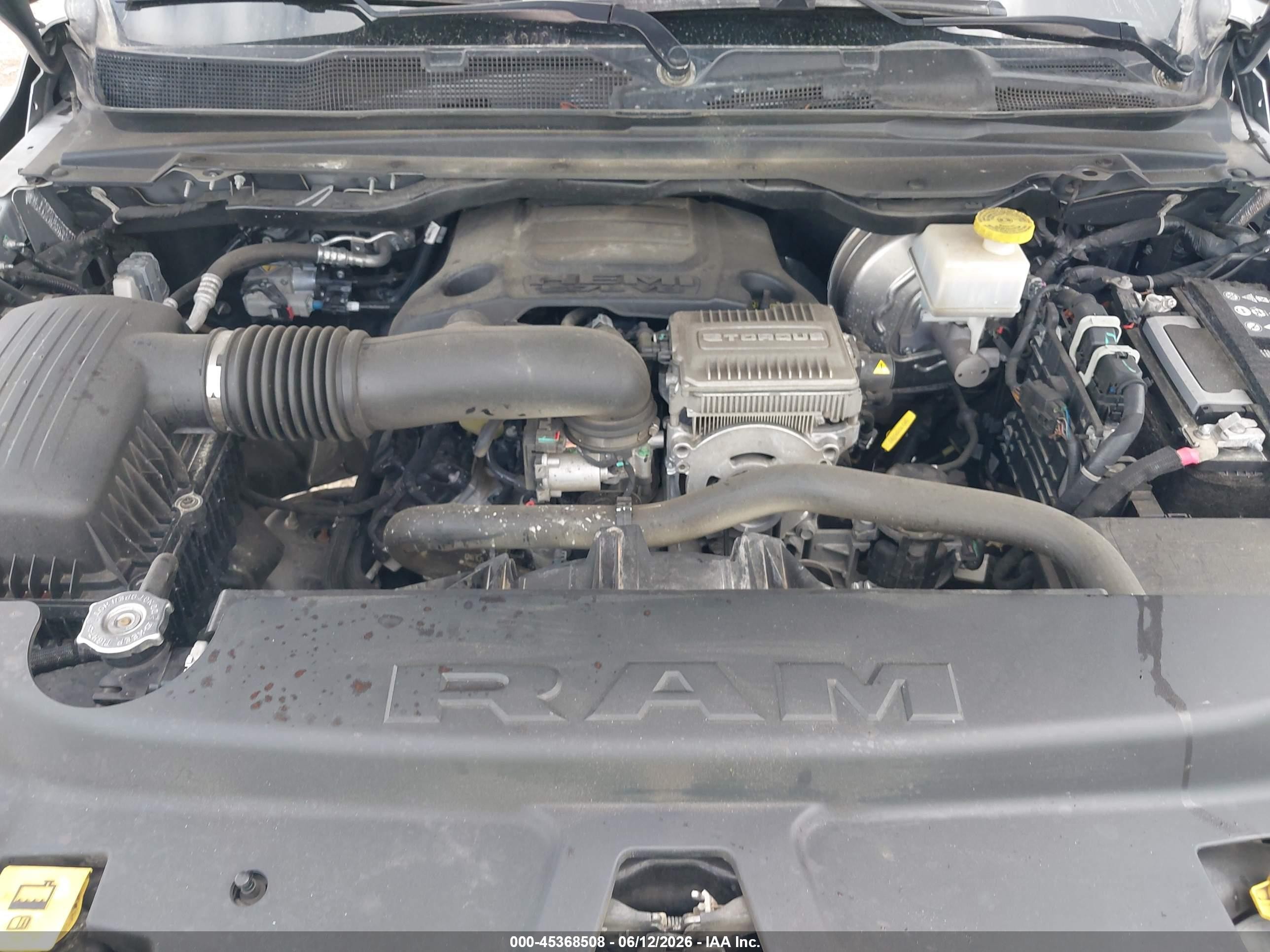 2024 Ram 1500 Laramie  4x2 5'7 Box Gray vin: 1C6RREJT7RN219726