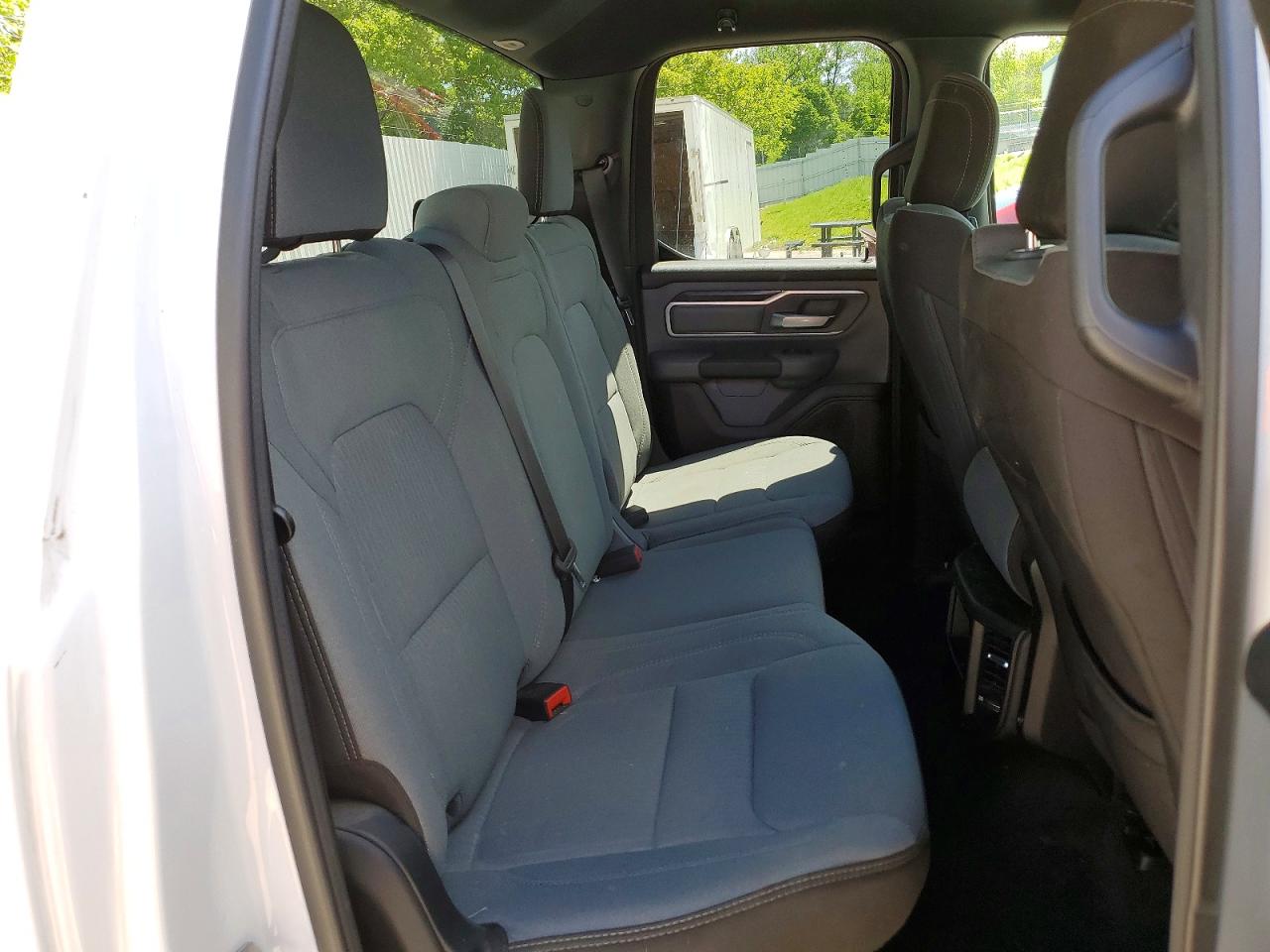 2022 Ram 1500 Big Horn White vin: 1C6RRFBG4NN348427