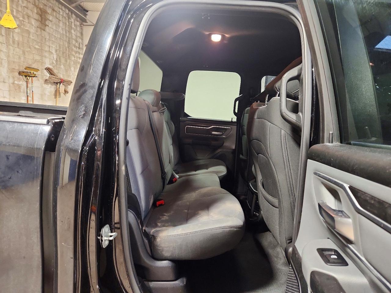 2021 Ram 1500 Big Horn Black vin: 1C6RRFBG8MN646736