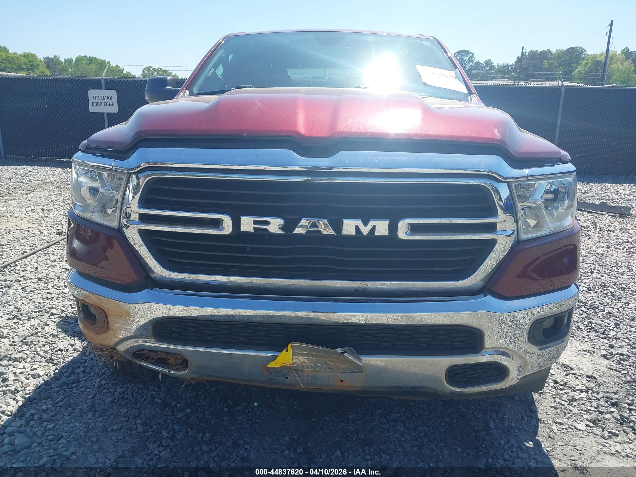 2021 Ram 1500 Big Horn  4x4 6'4 Box Red vin: 1C6RRFBG9MN741273