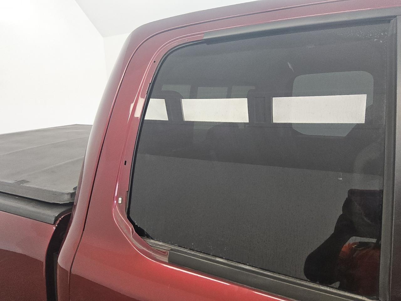 2021 Ram 1500 Tradesman Burgundy vin: 1C6RRFCG3MN714455 Damage: Right Rear Door Molding, Broken, Replacement Required