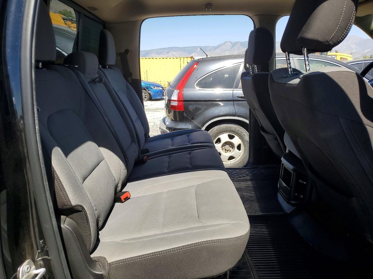 2019 Ram 1500 Big Horn Black vin: 1C6RRFFG0KN743968