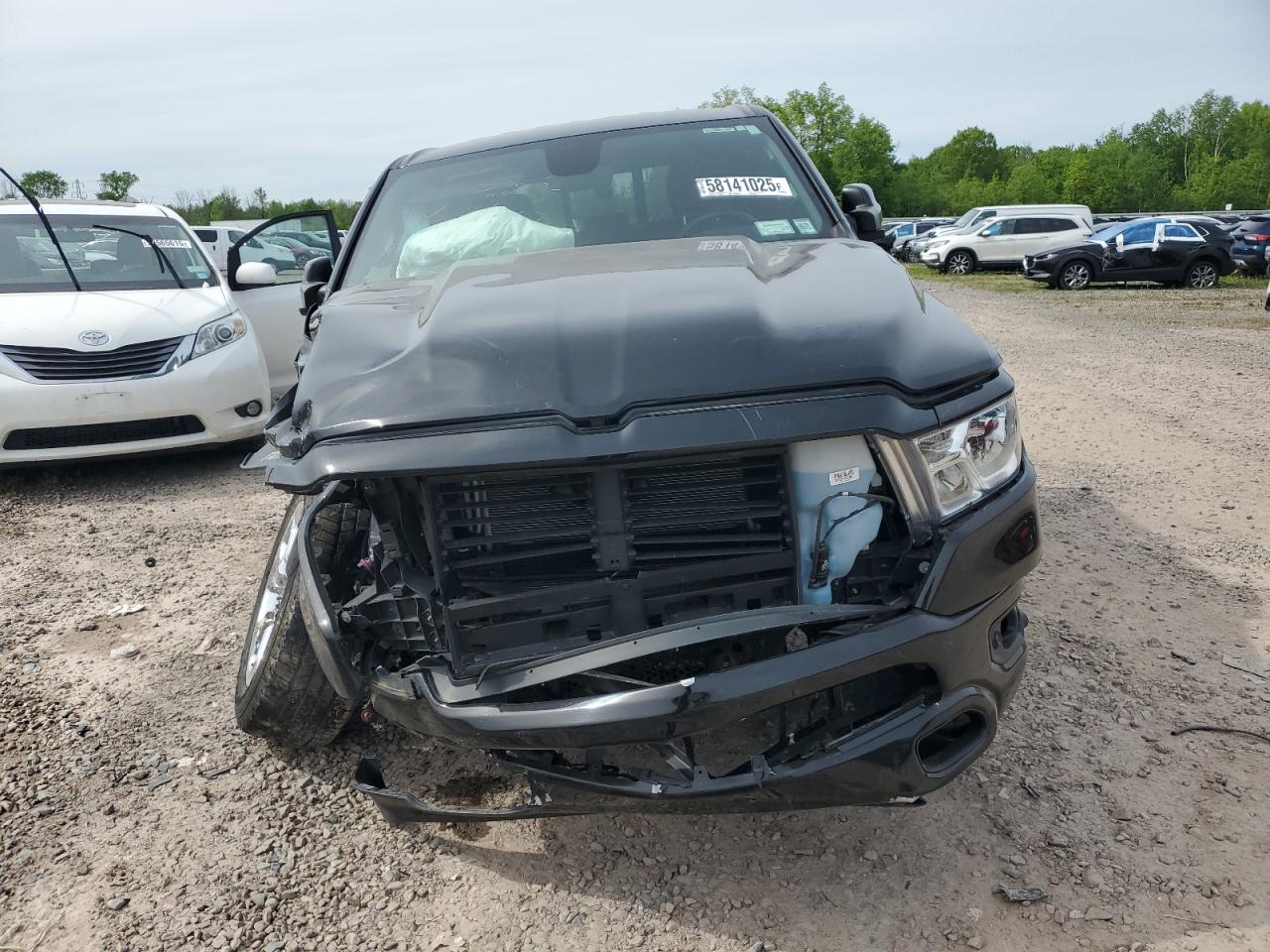 2019 Ram 1500 Big Horn/lone Star Black vin: 1C6RRFFG2KN889529