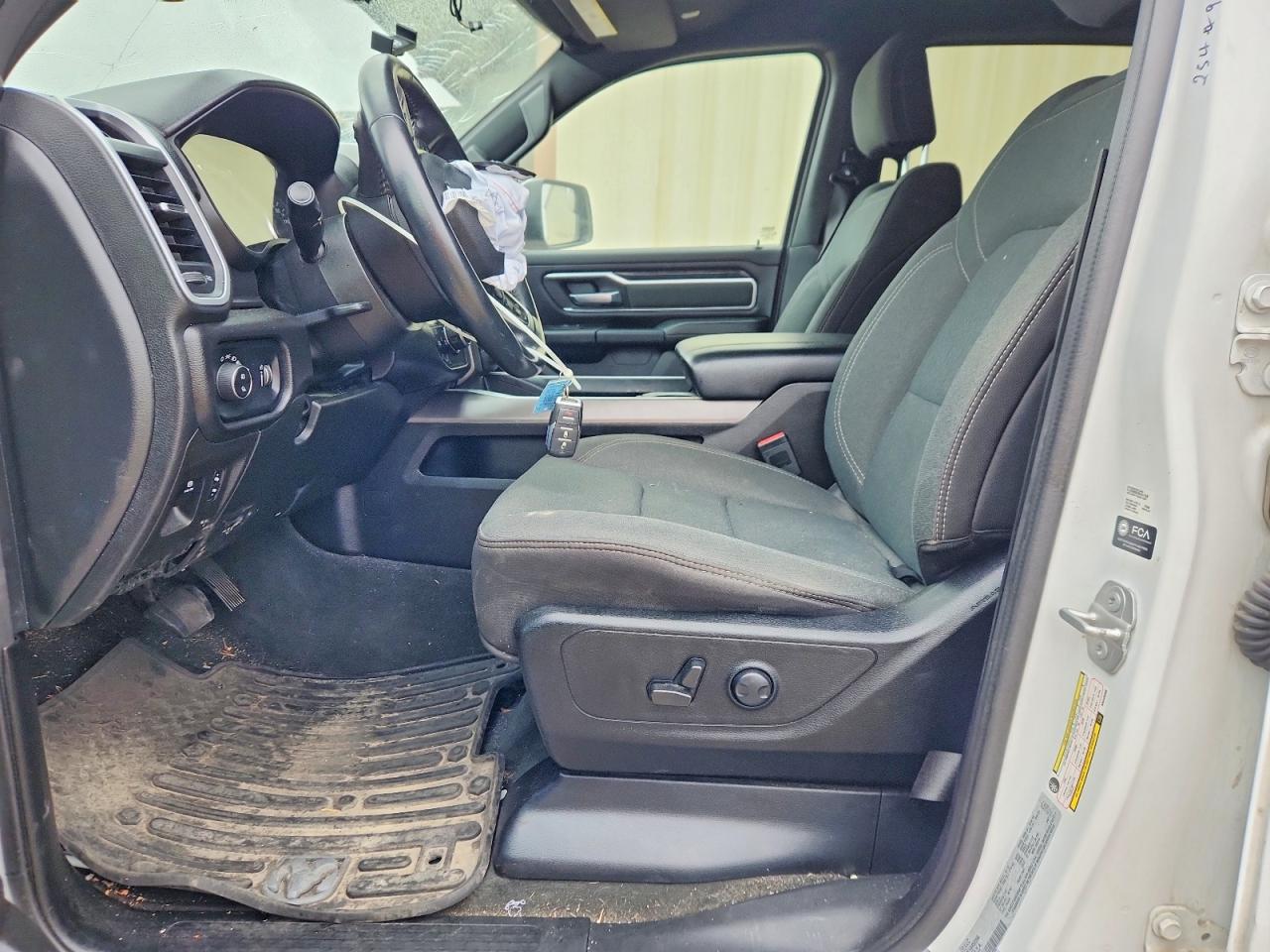 2022 Ram 1500 Big Horn White vin: 1C6RRFFG2NN445099