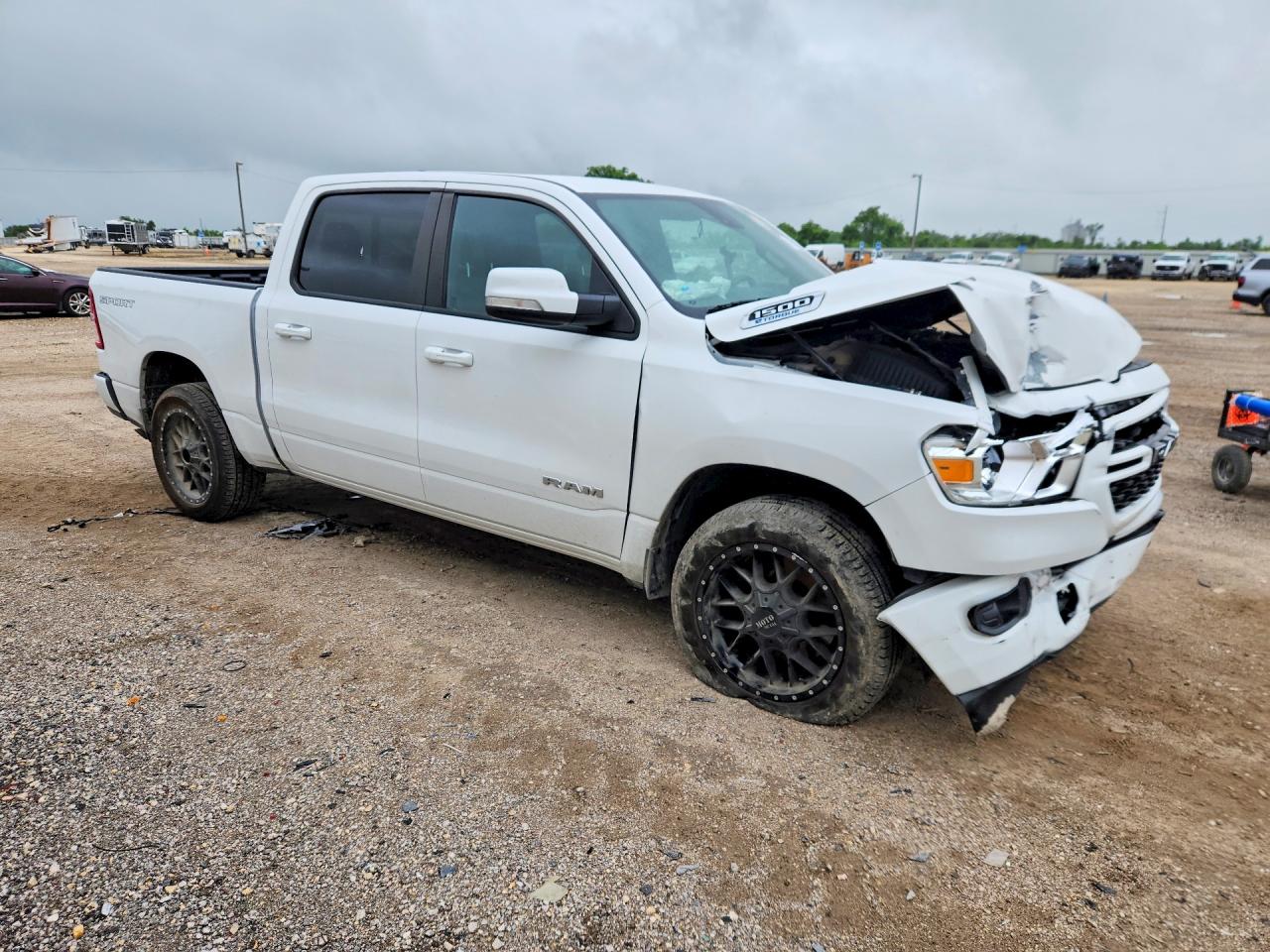 2022 Ram 1500 Big Horn White vin: 1C6RRFFG2NN445099