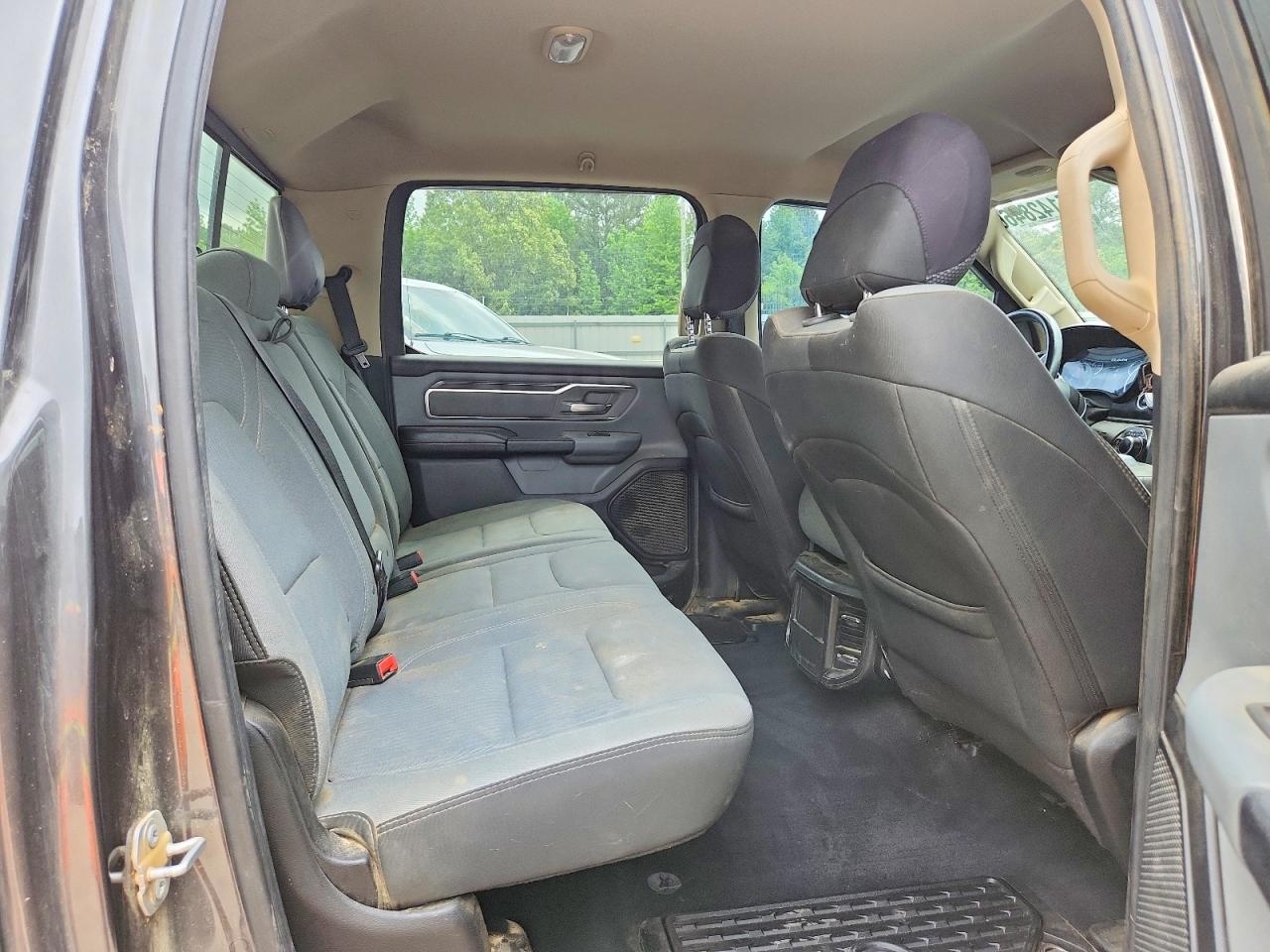 2019 Ram 1500 Big Horn Charcoal vin: 1C6RRFFG4KN737669