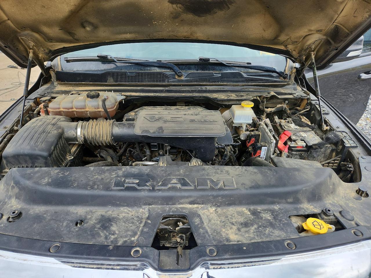 2019 Ram 1500 Big Horn Charcoal vin: 1C6RRFFG4KN737669