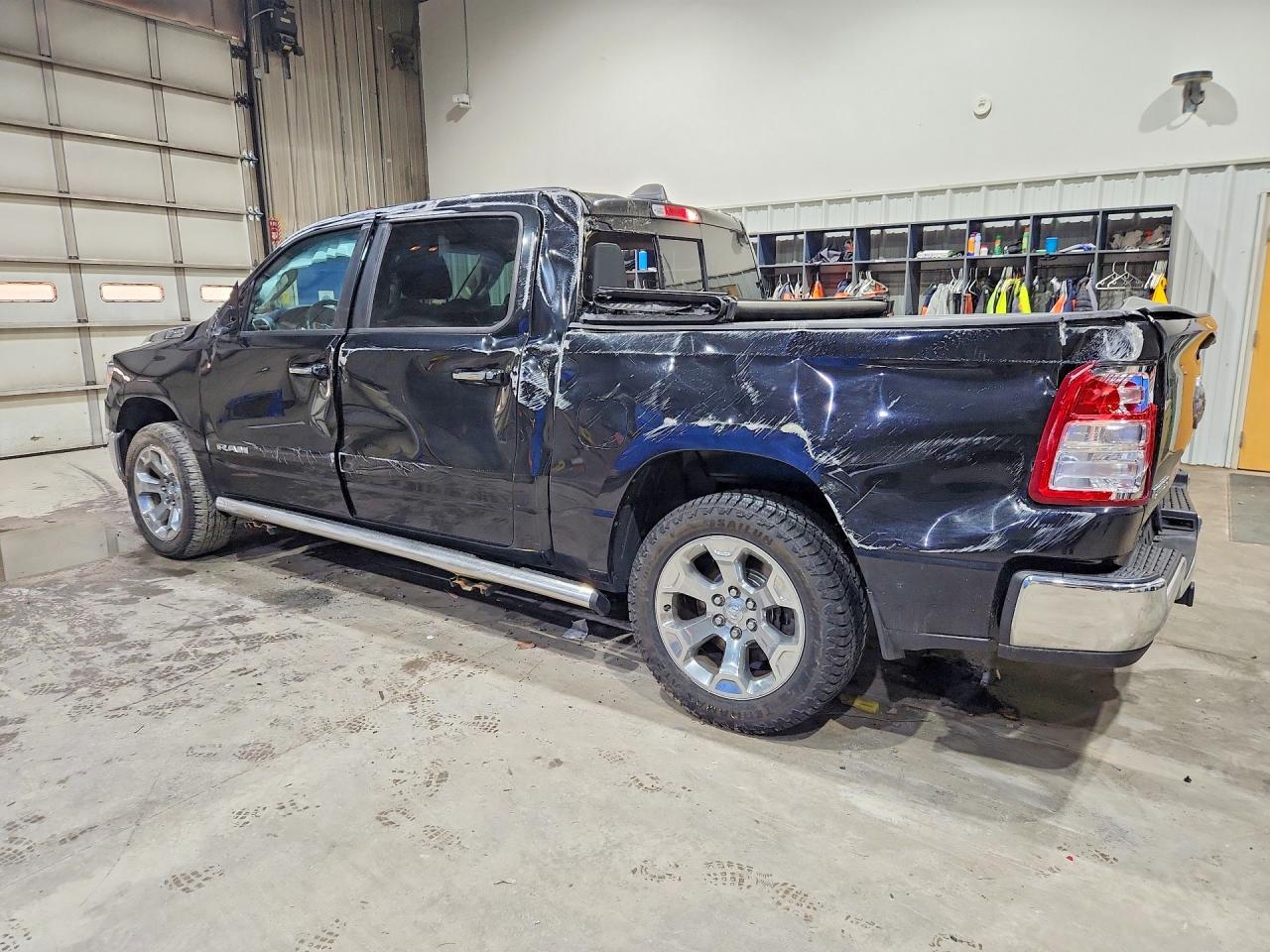 2019 Ram 1500 Big Horn Black vin: 1C6RRFFG4KN820972