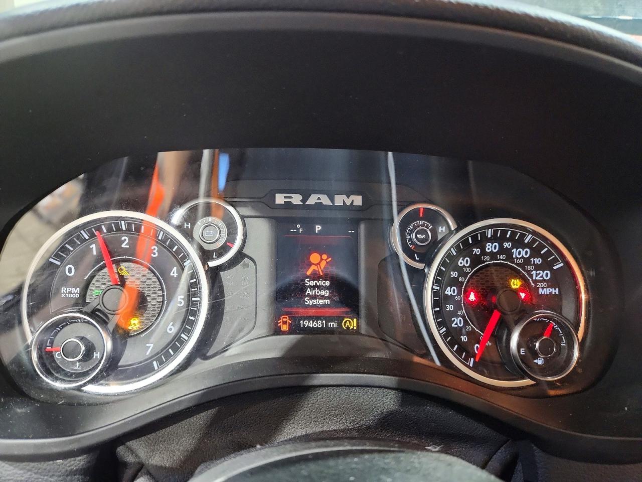 2019 Ram 1500 Big Horn Black vin: 1C6RRFFG4KN820972